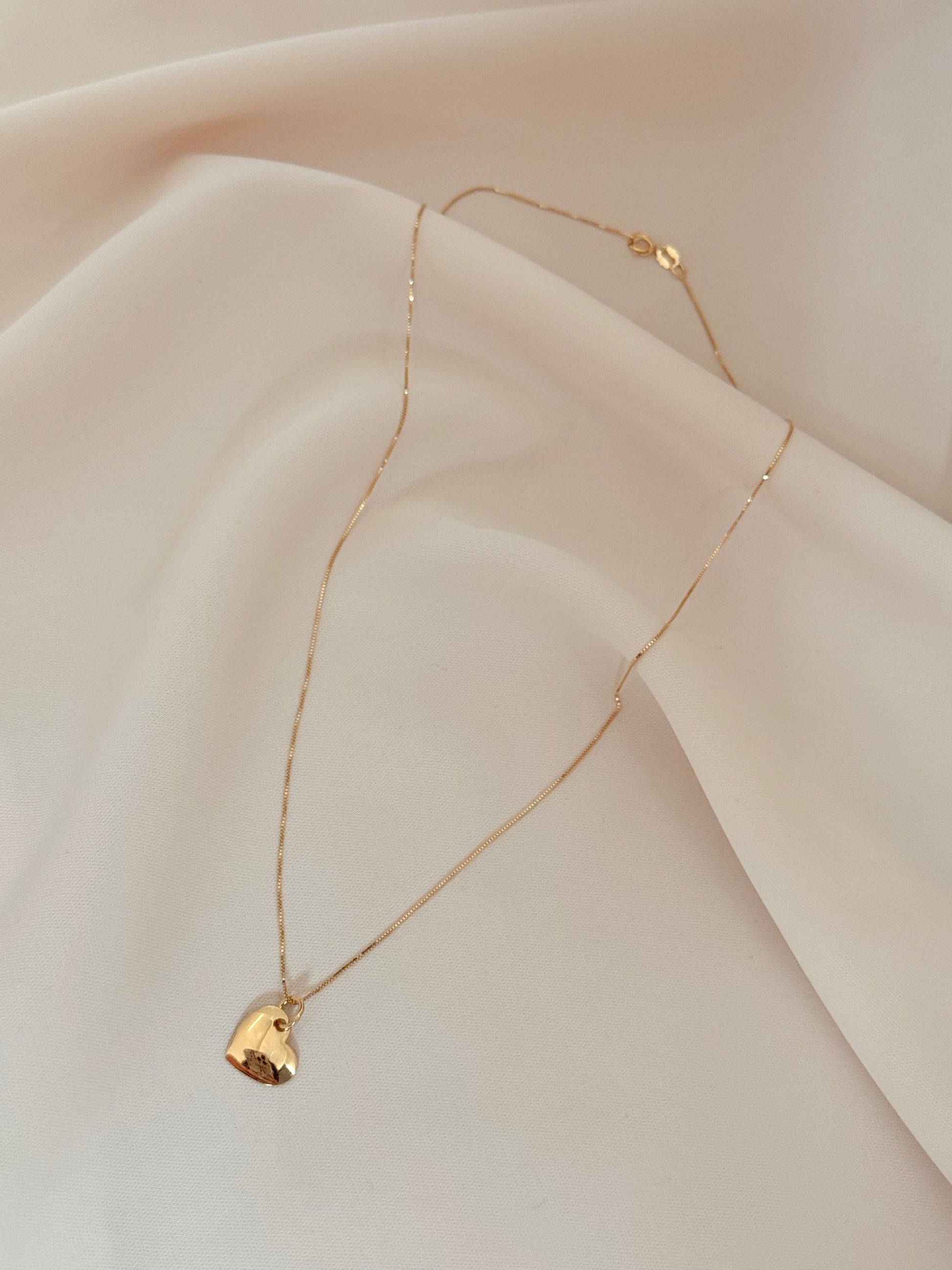 Fancy Style Heart Necklace  18K