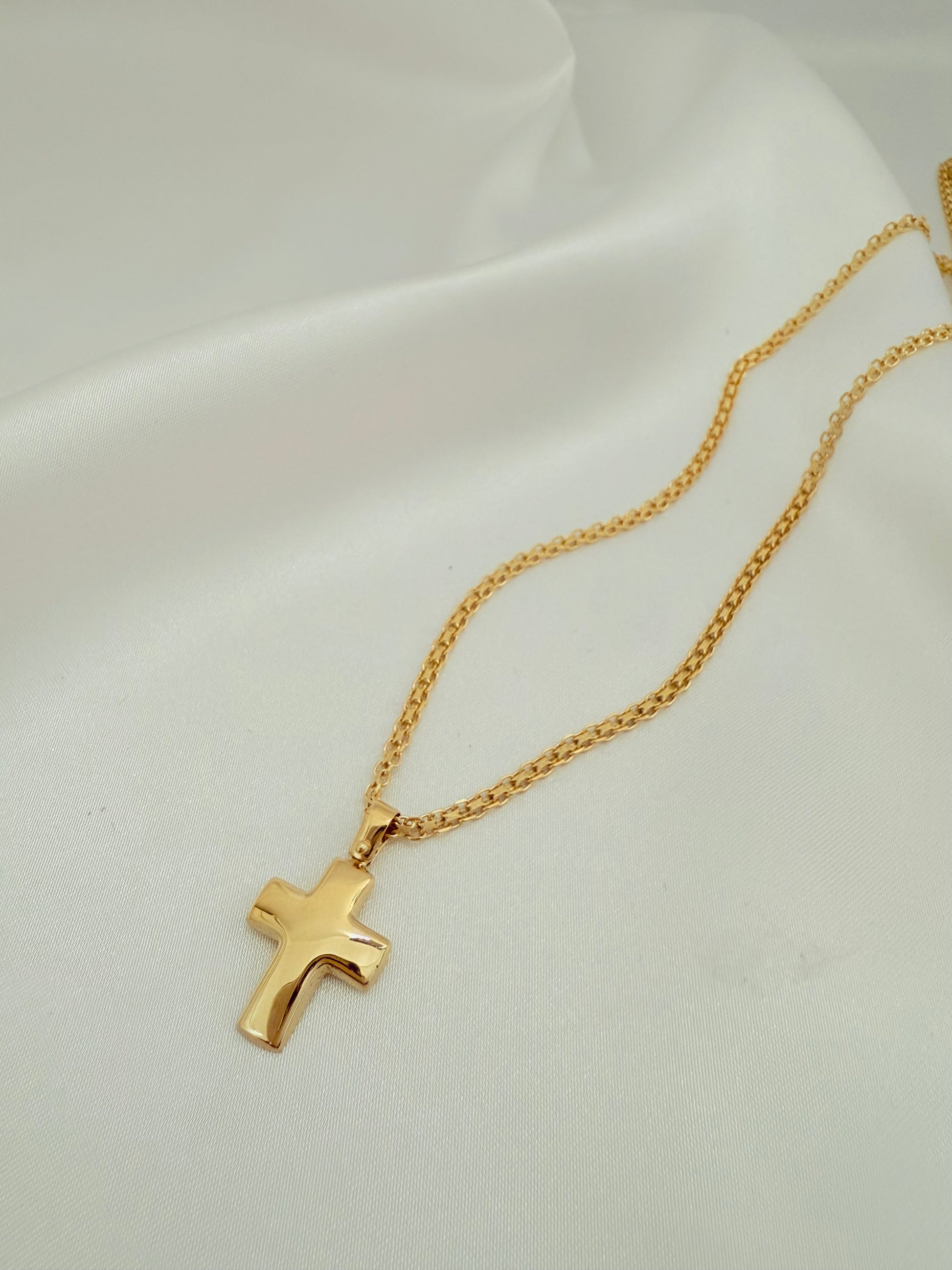 Escatolata Cross 2.5 cm 18k