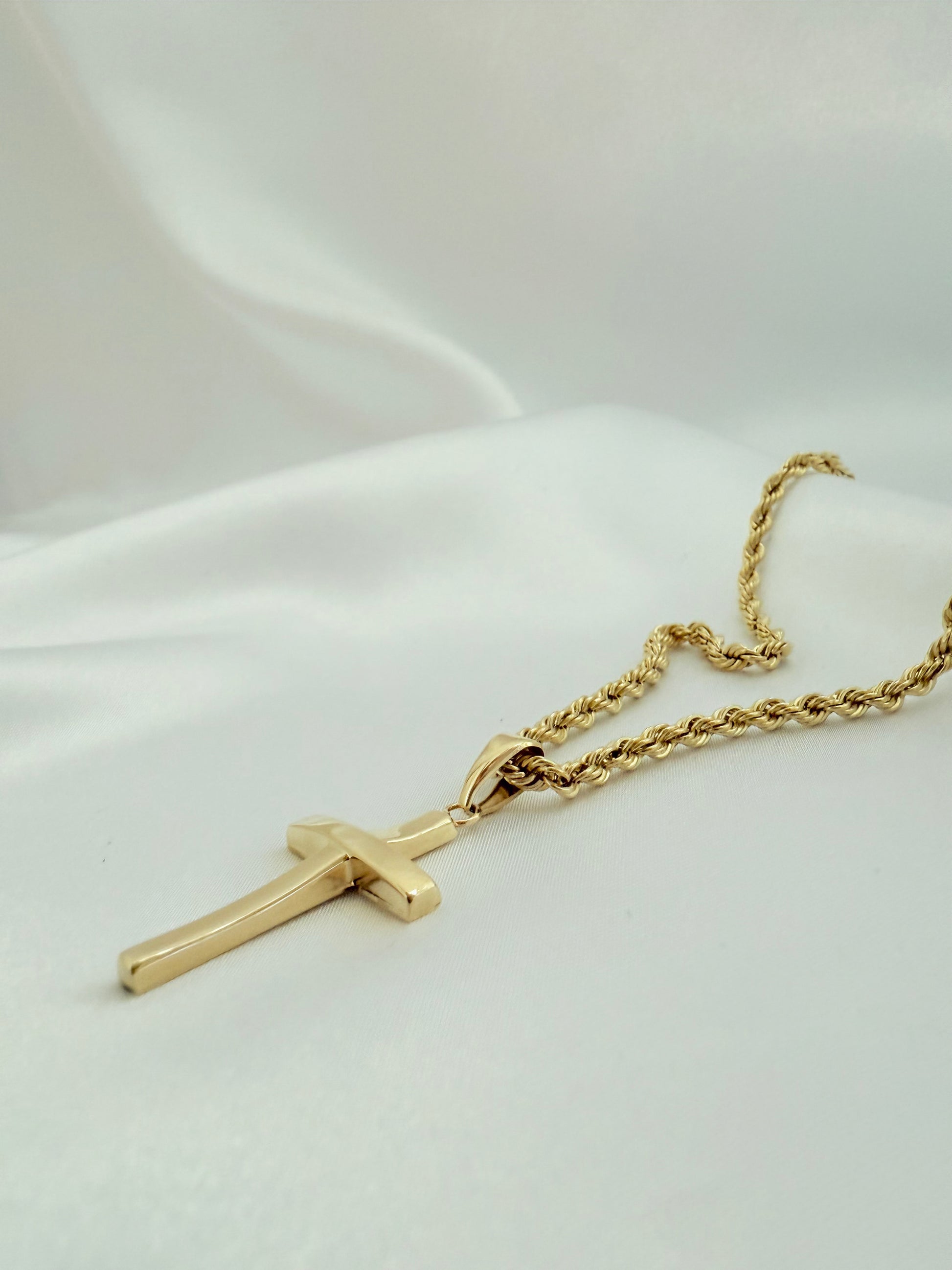Cross Big 4cm 18k