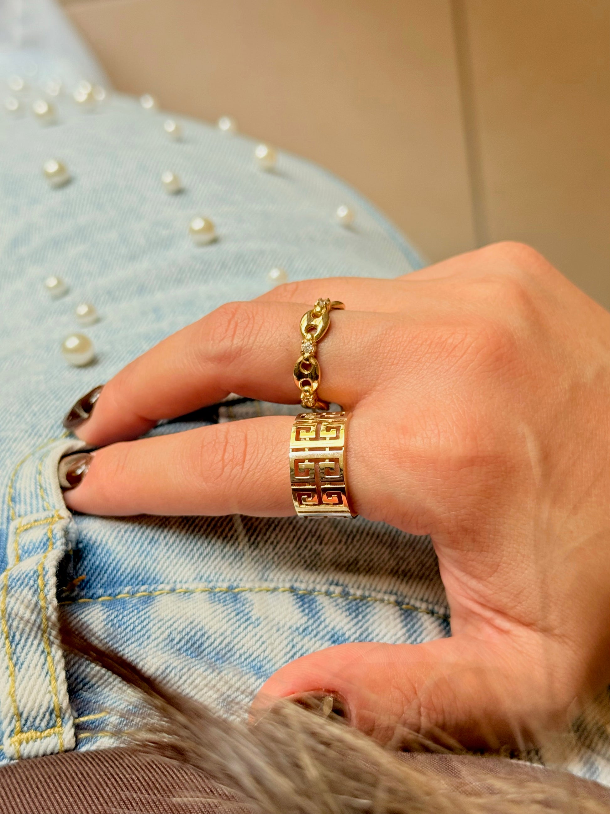 Saphira Ring 18k 6/2 Size