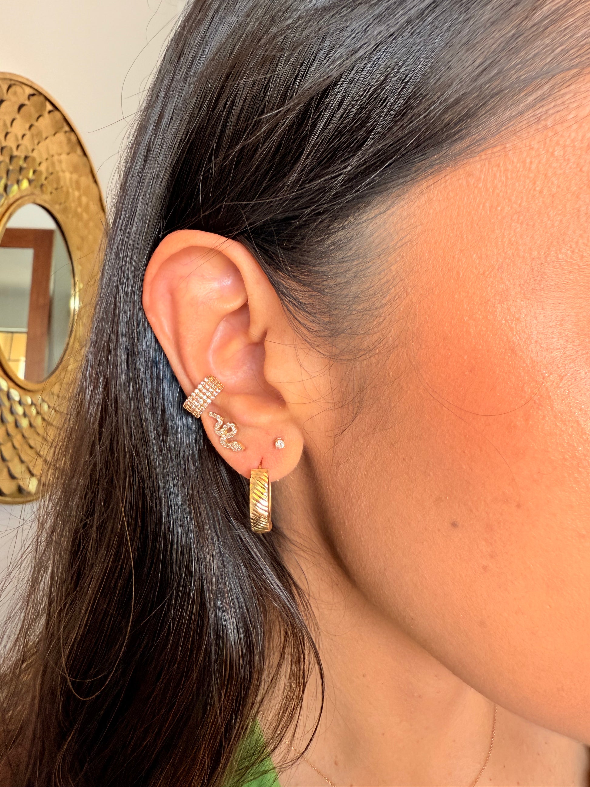 huggies Reversible 14k