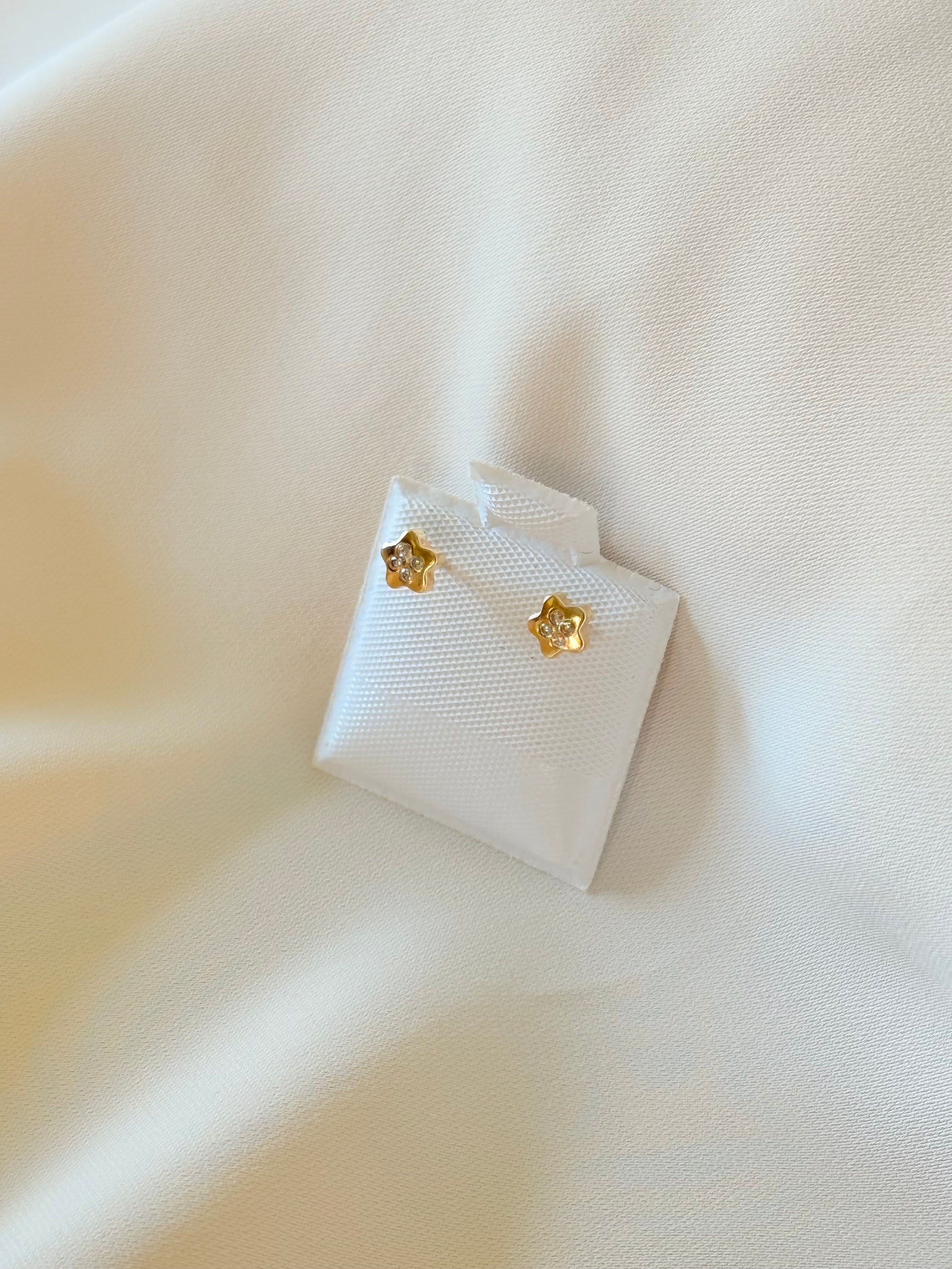 Stars Zircons 14k