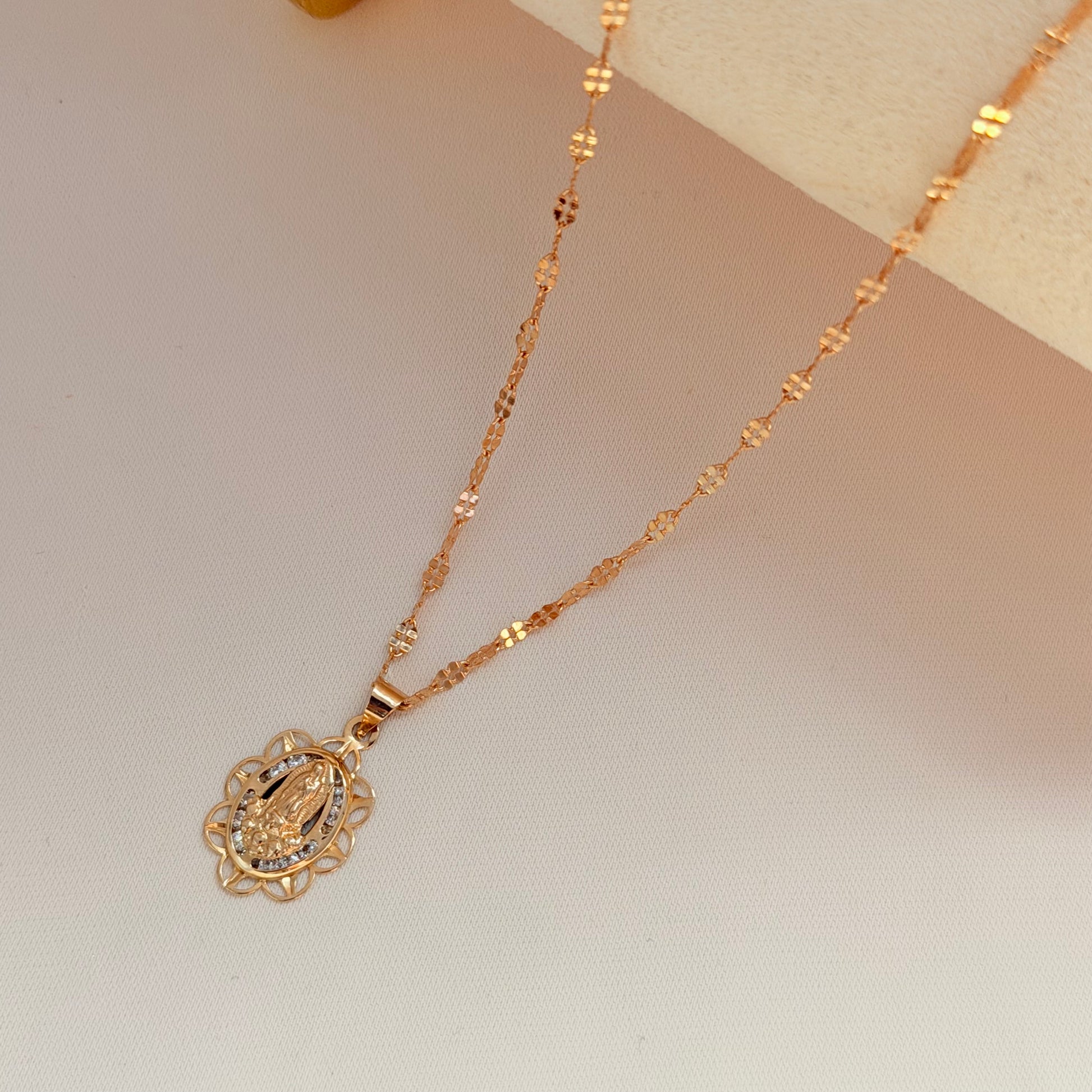 Virgen & Cadena 14k 40cm