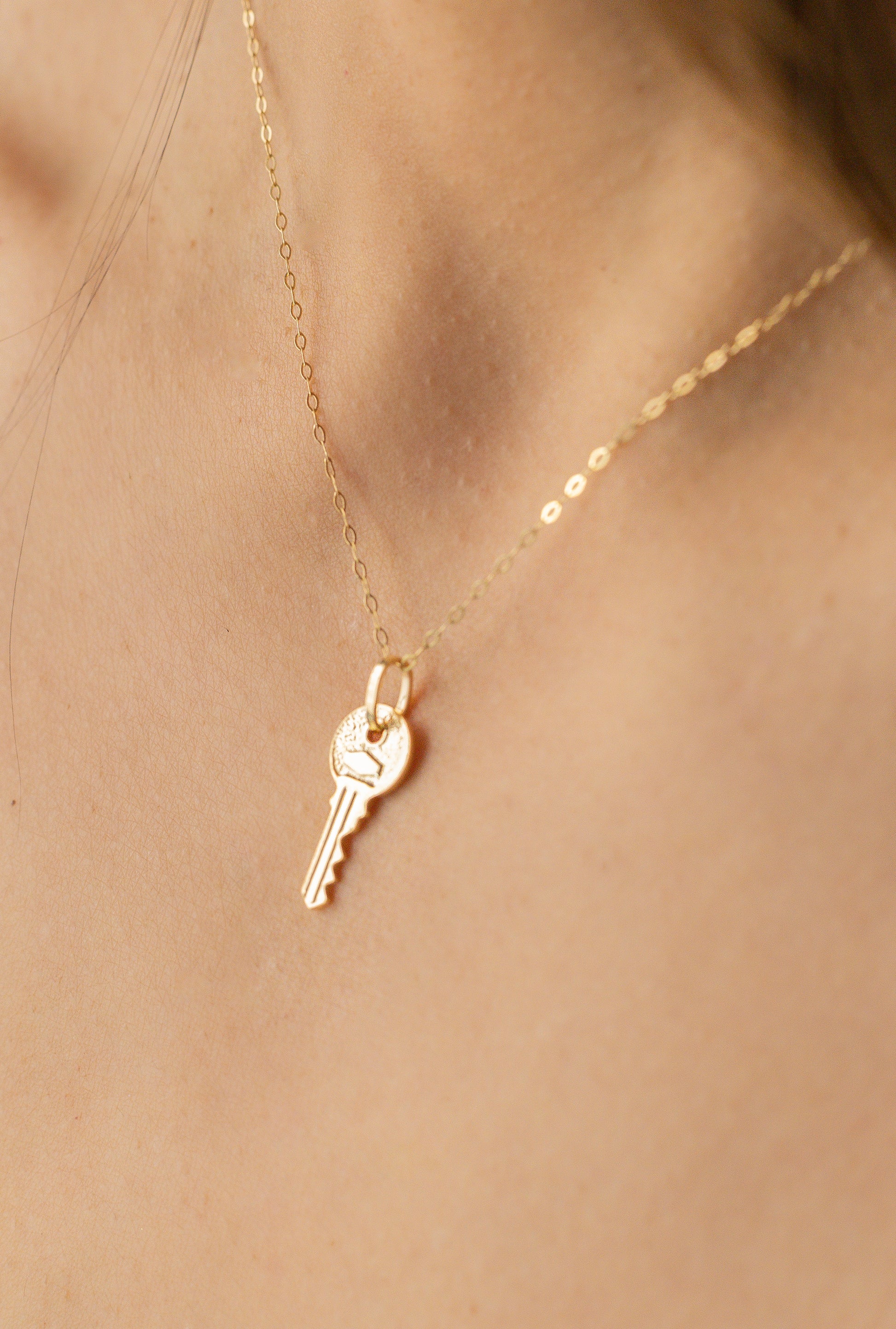 Key  Pendant 18k 2cm