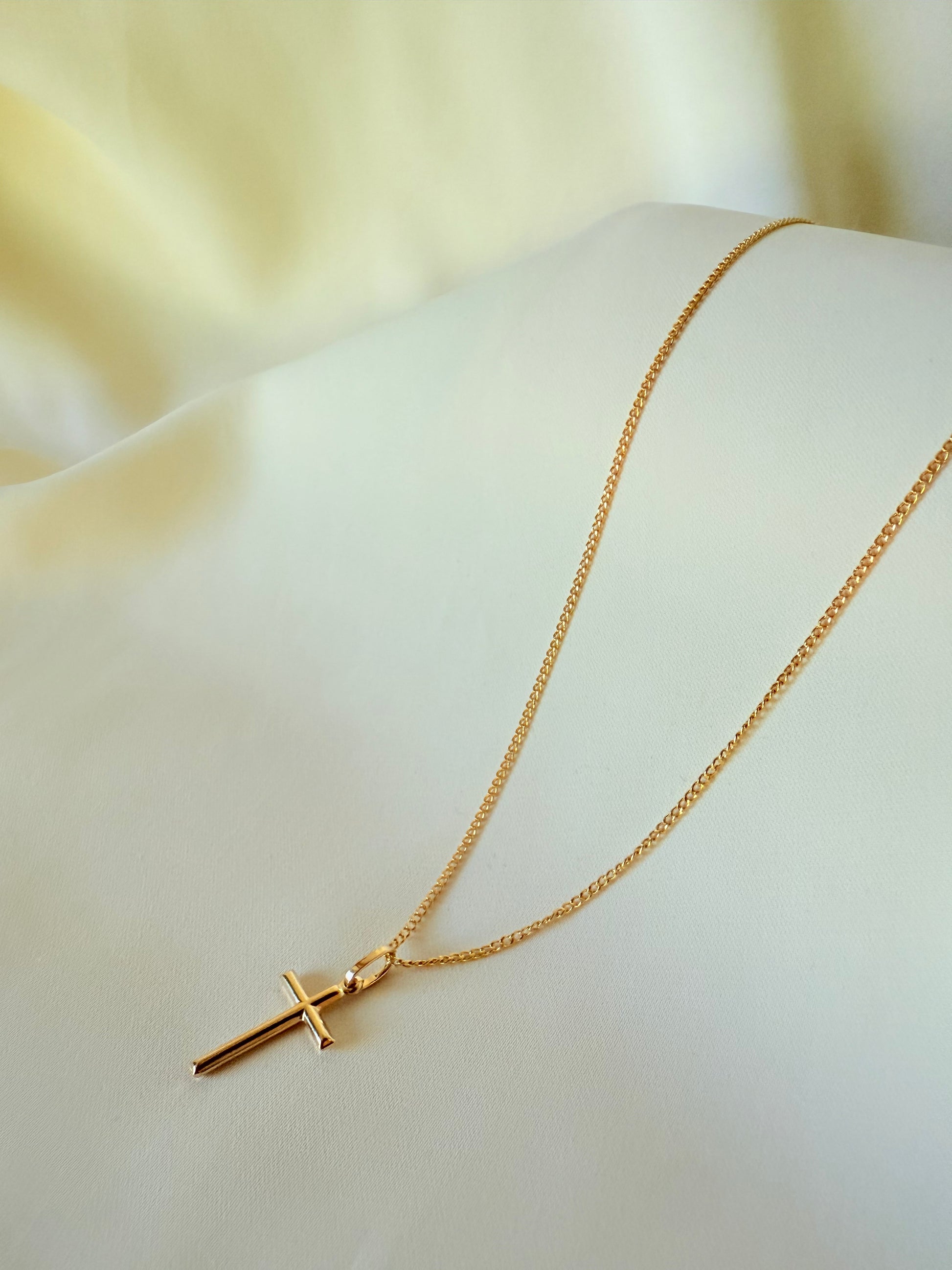 Necklace Classic Cross 18k 45cm