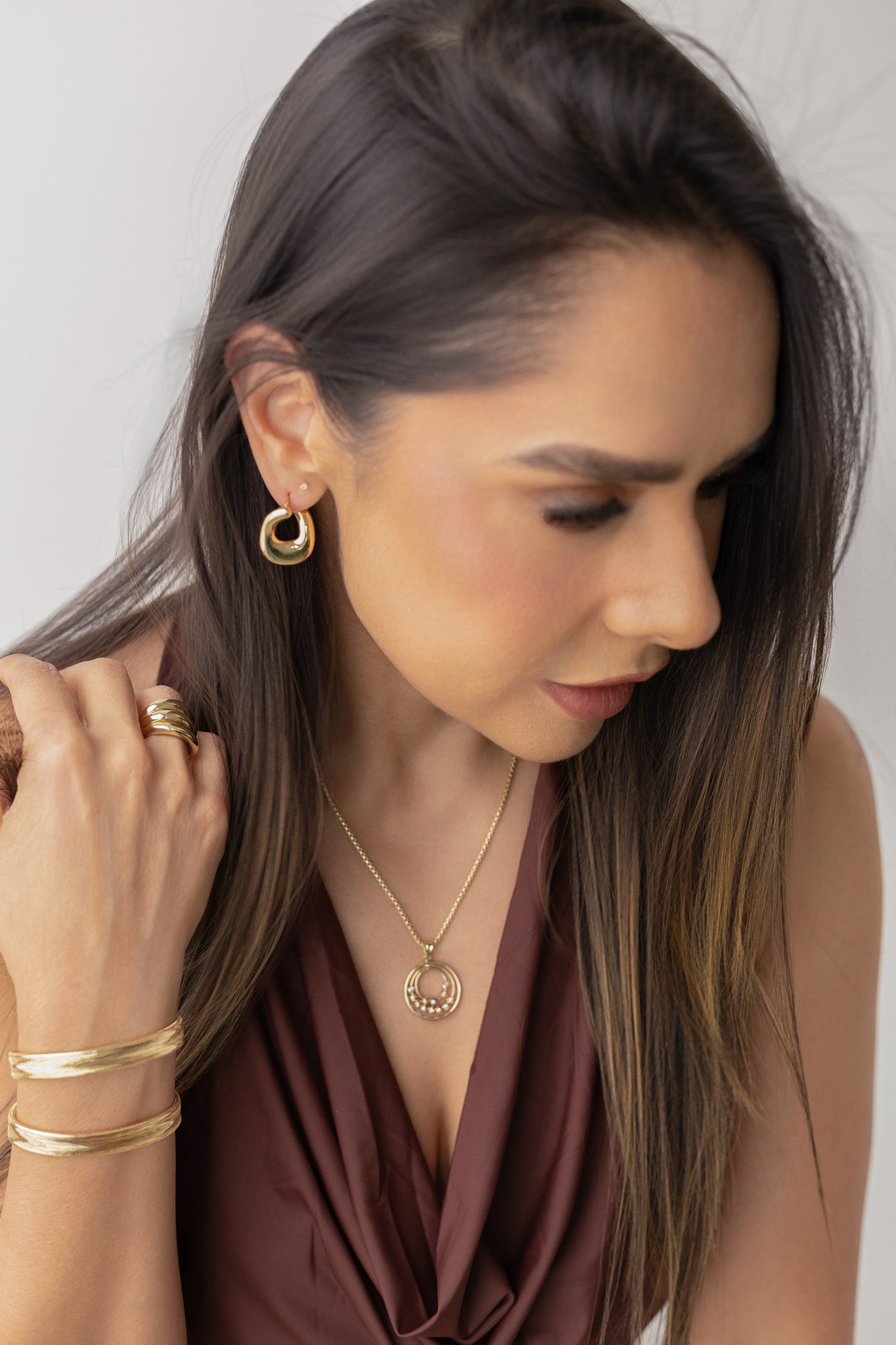 Maxi Huiggies Earings 14K