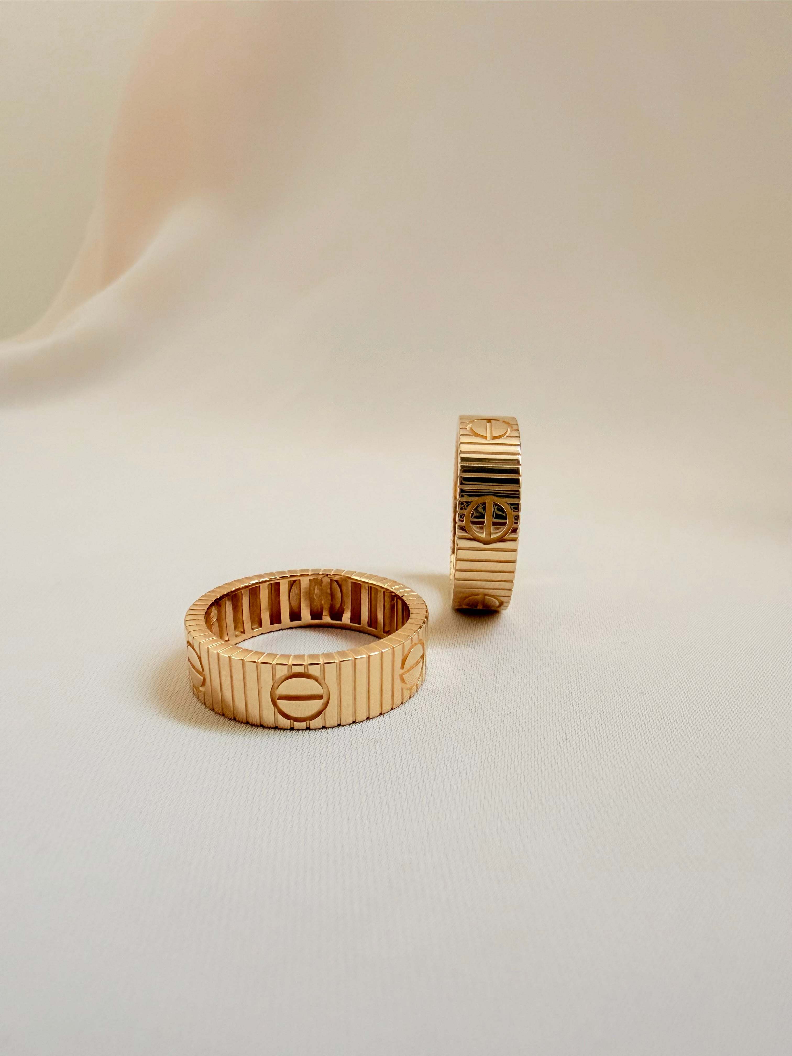 Love Flex Ring 14k size 7