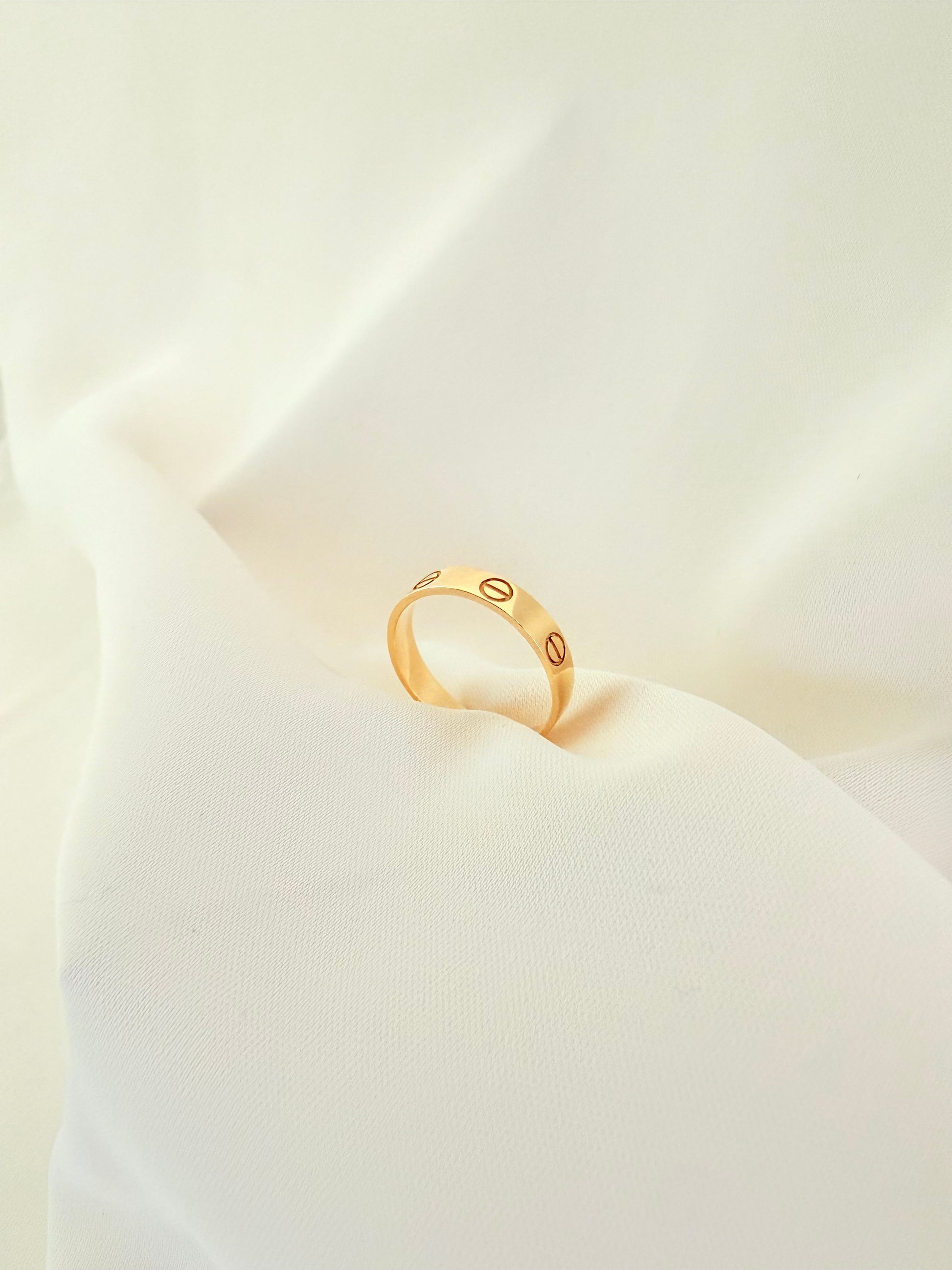 Mia Ring Size 6/2 14k