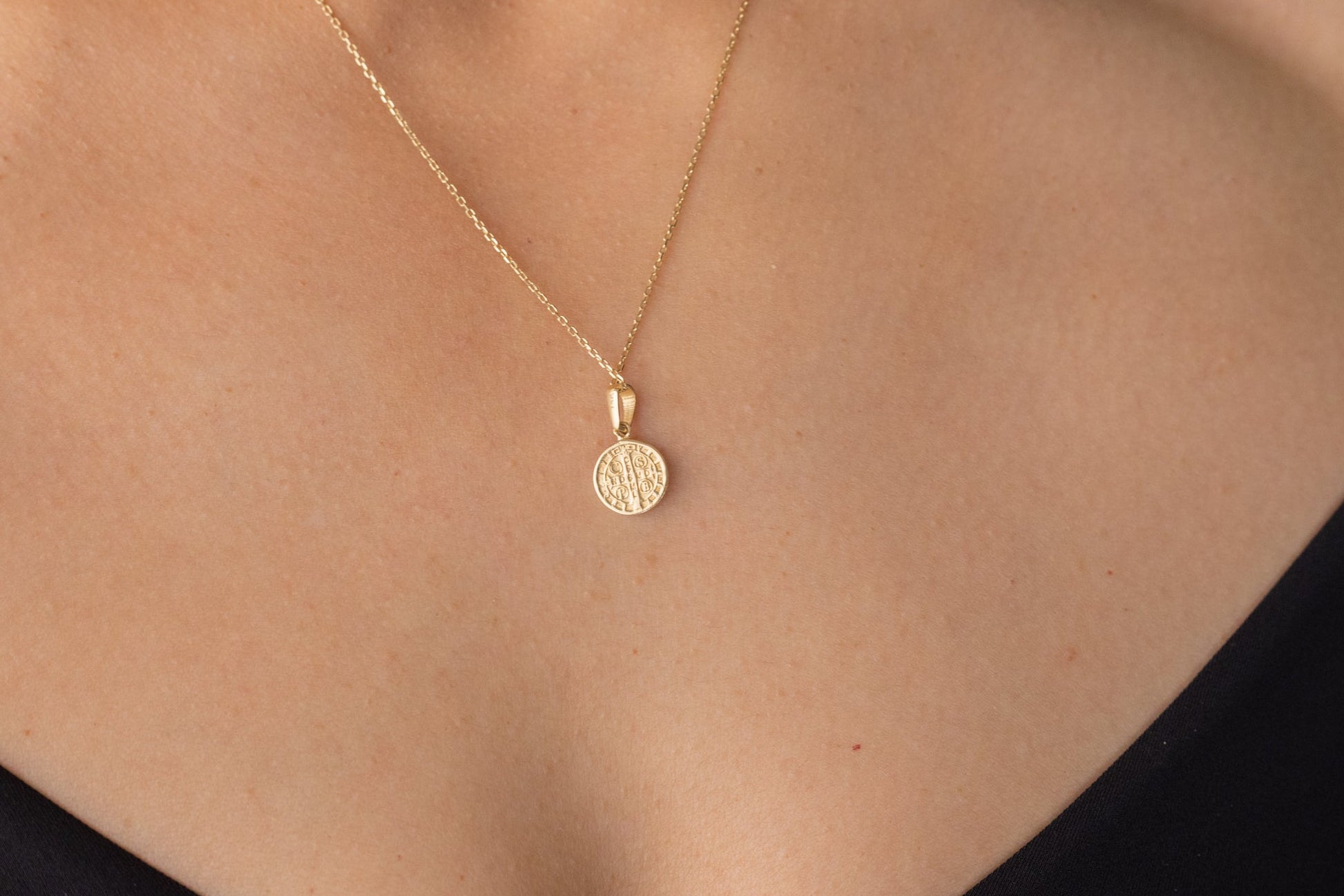 Dije San Benito 14k