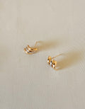 Elegante Tricolor Stud 14k