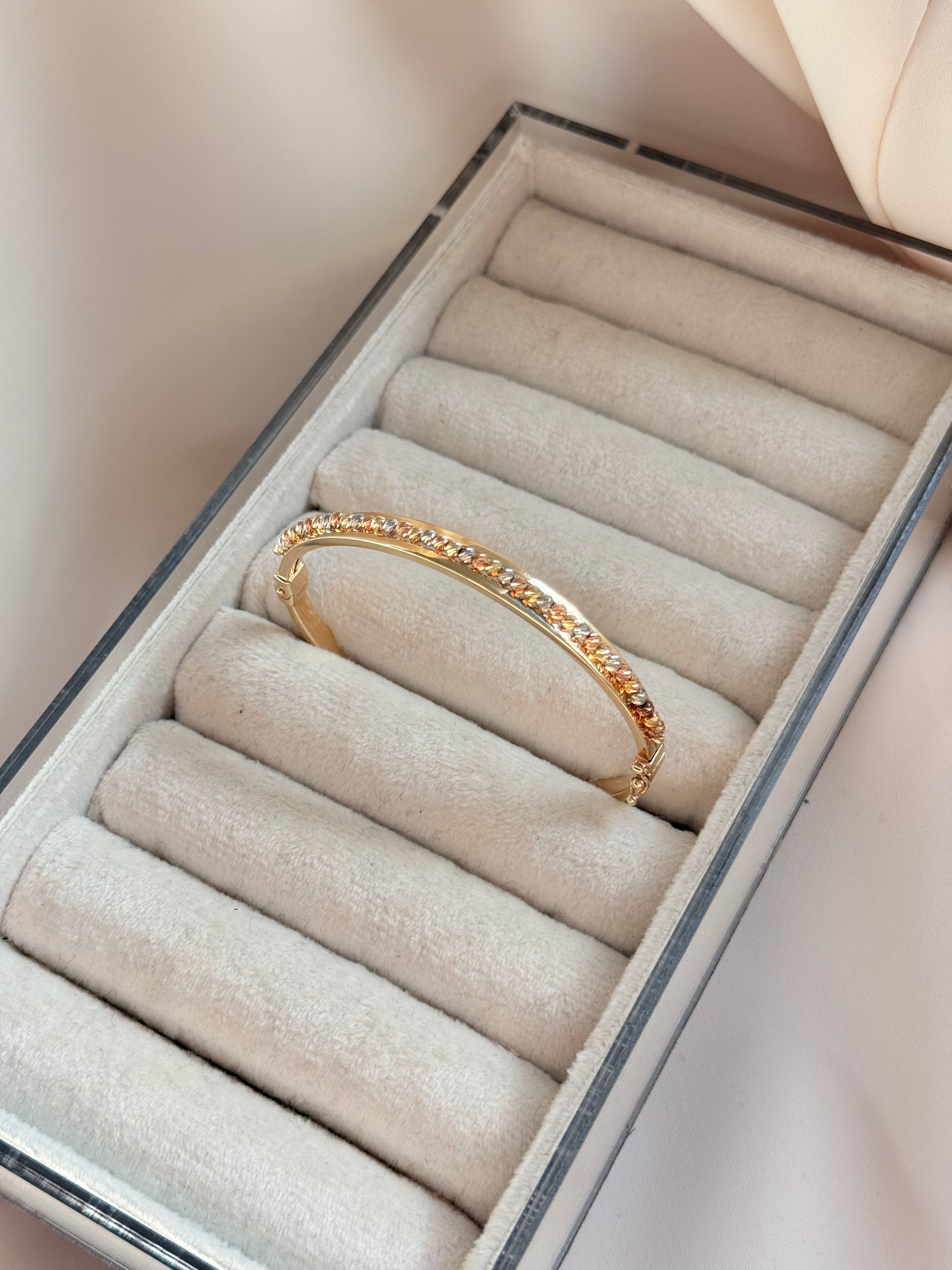 Diamond effect Bracelet 16d 14K