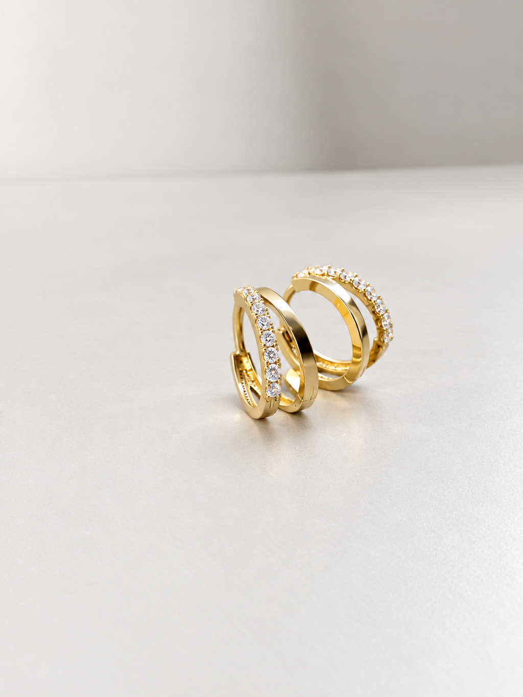 Argollas Dobles con zirconia 14k 1,3cm Diametro