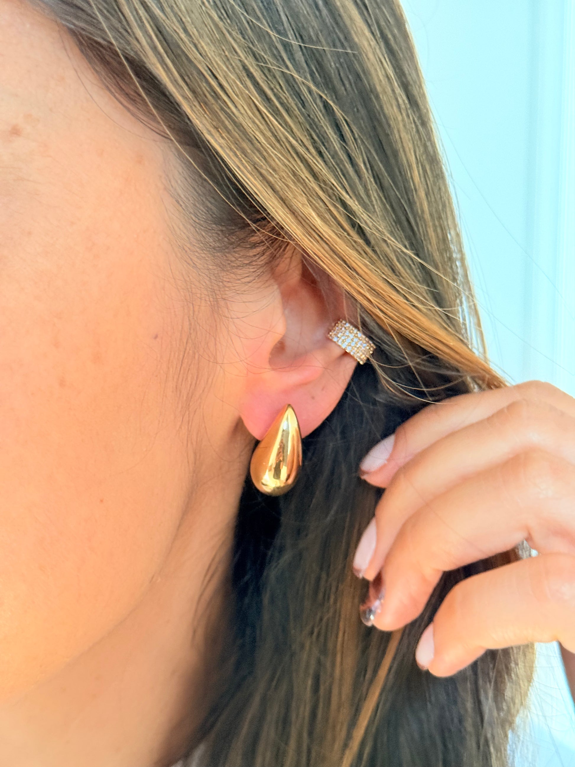 Elegant Drop Earings 18K