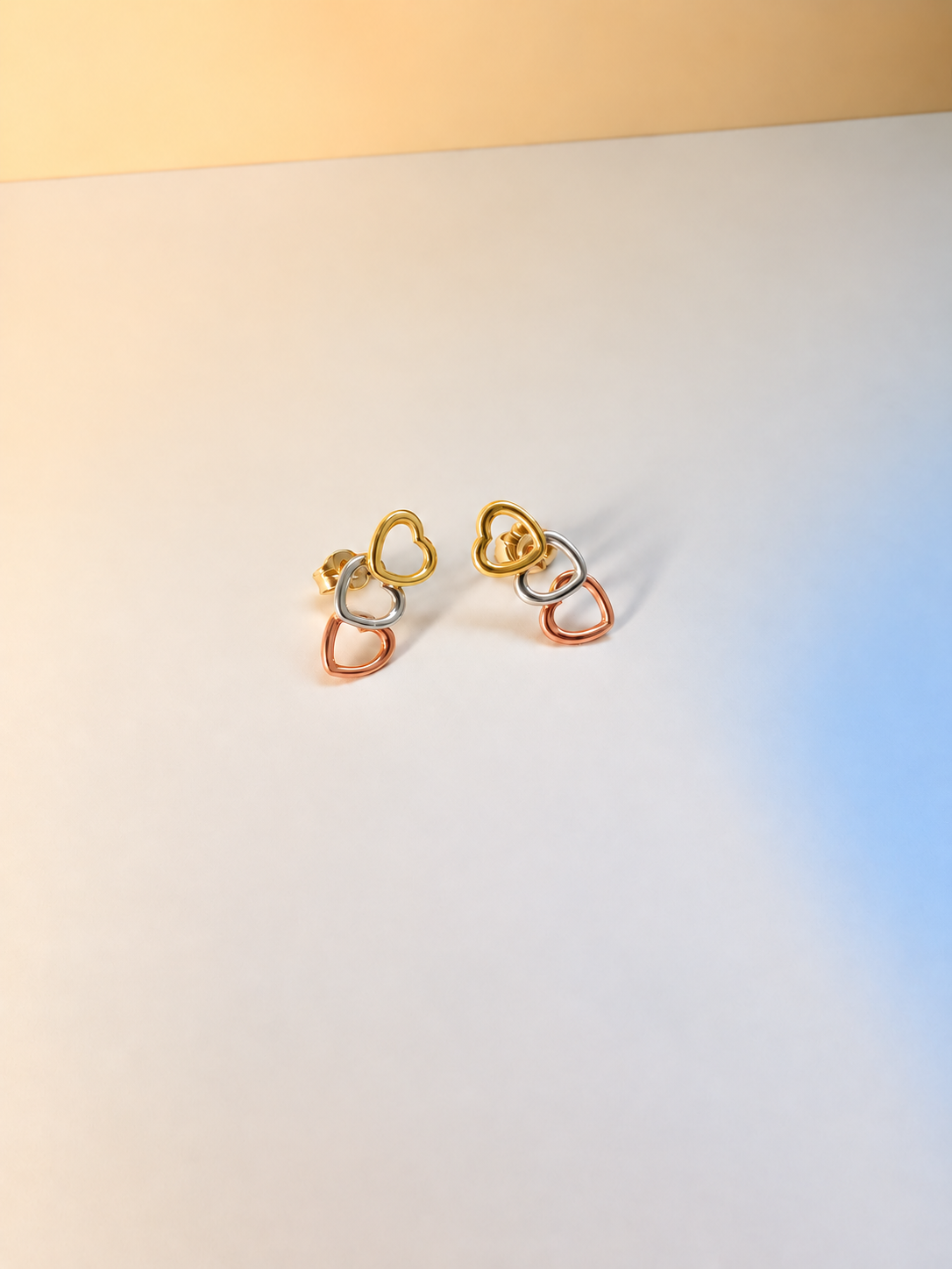 Heart Stud tricolor 18k