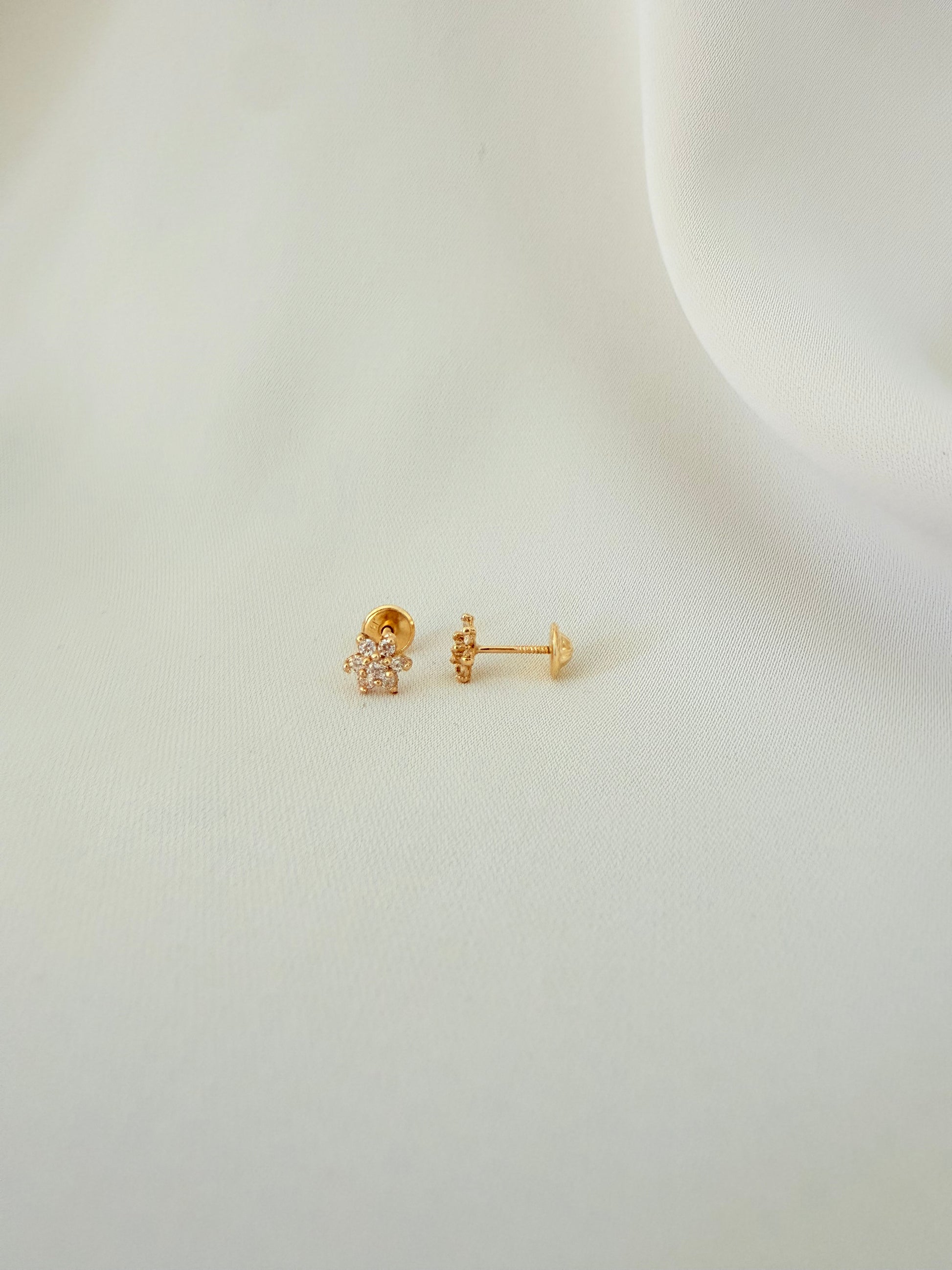 zirconia flower 18k