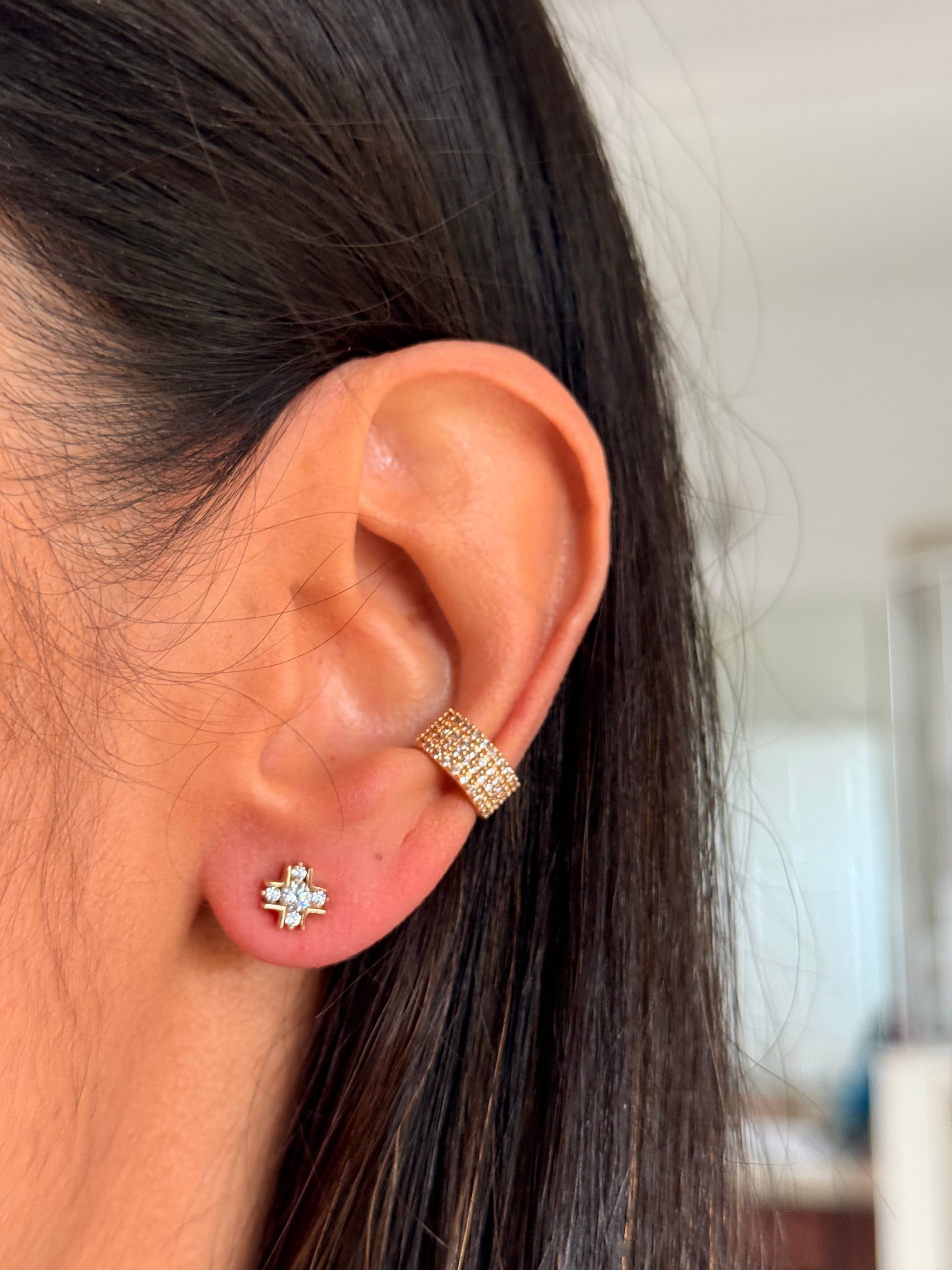 Zirconia Cross Stud 14K