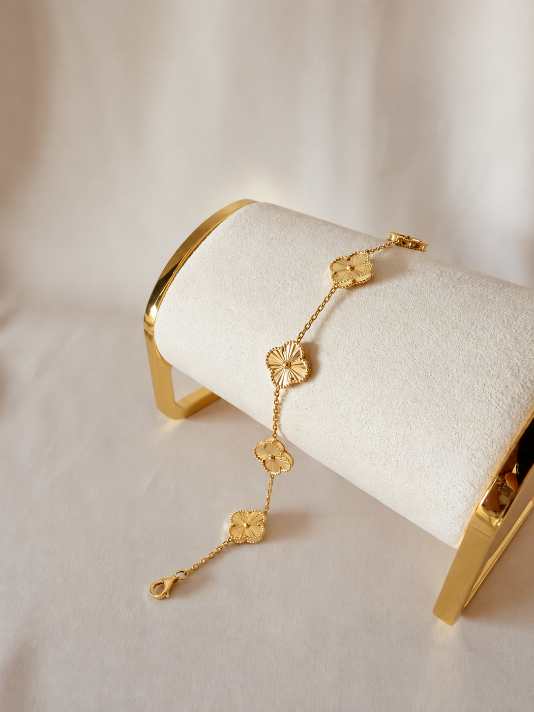 Brazalet 5 Flores Doradas 14k adjustable 18cm