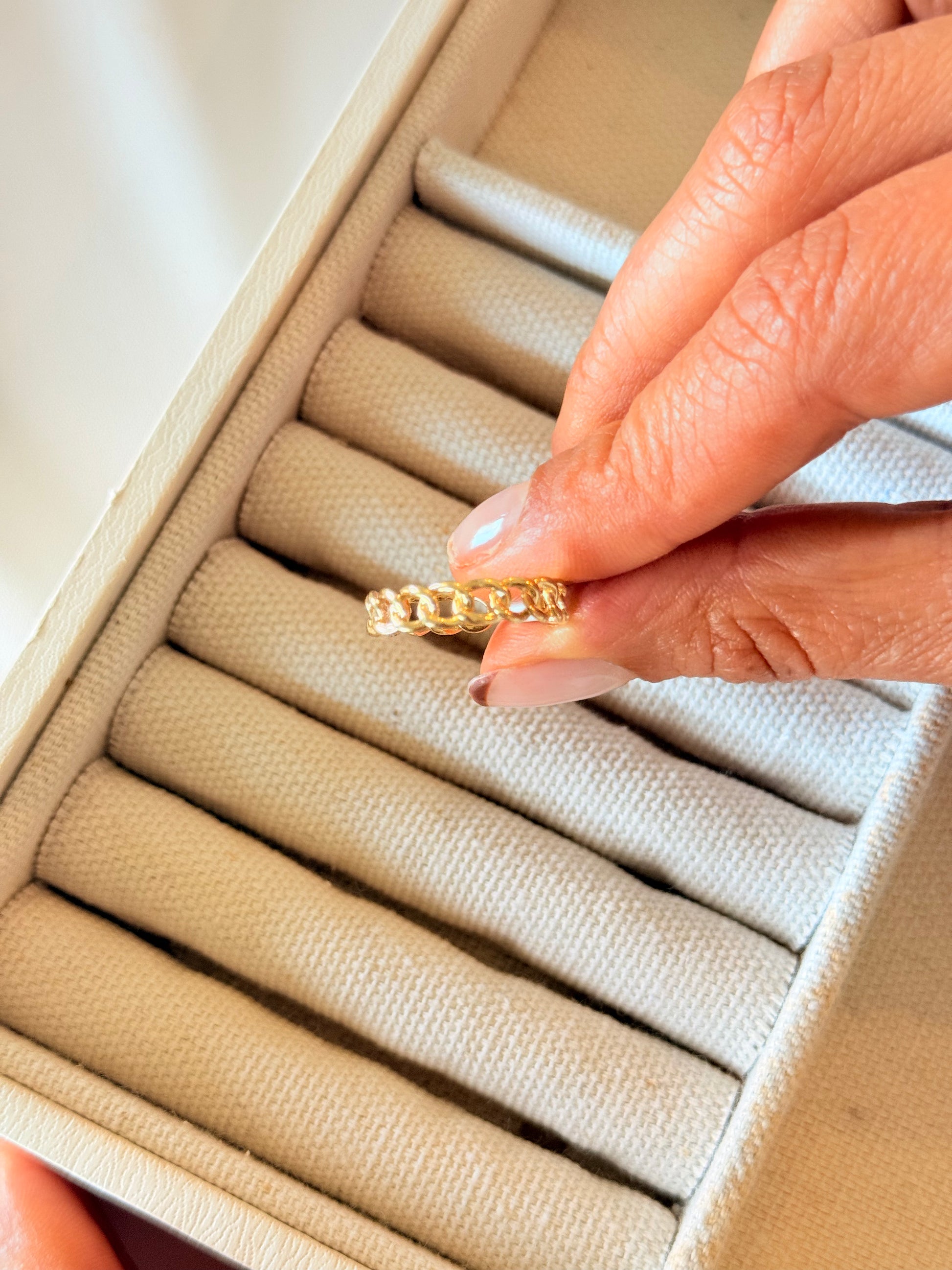 Grumeta Ring 18k 5/2 Size