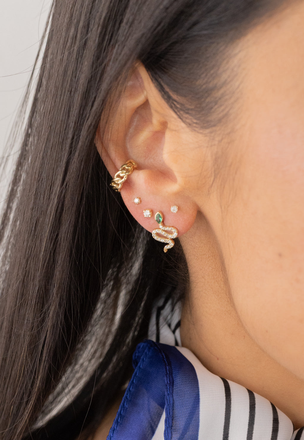 Stud Serpiente 14k