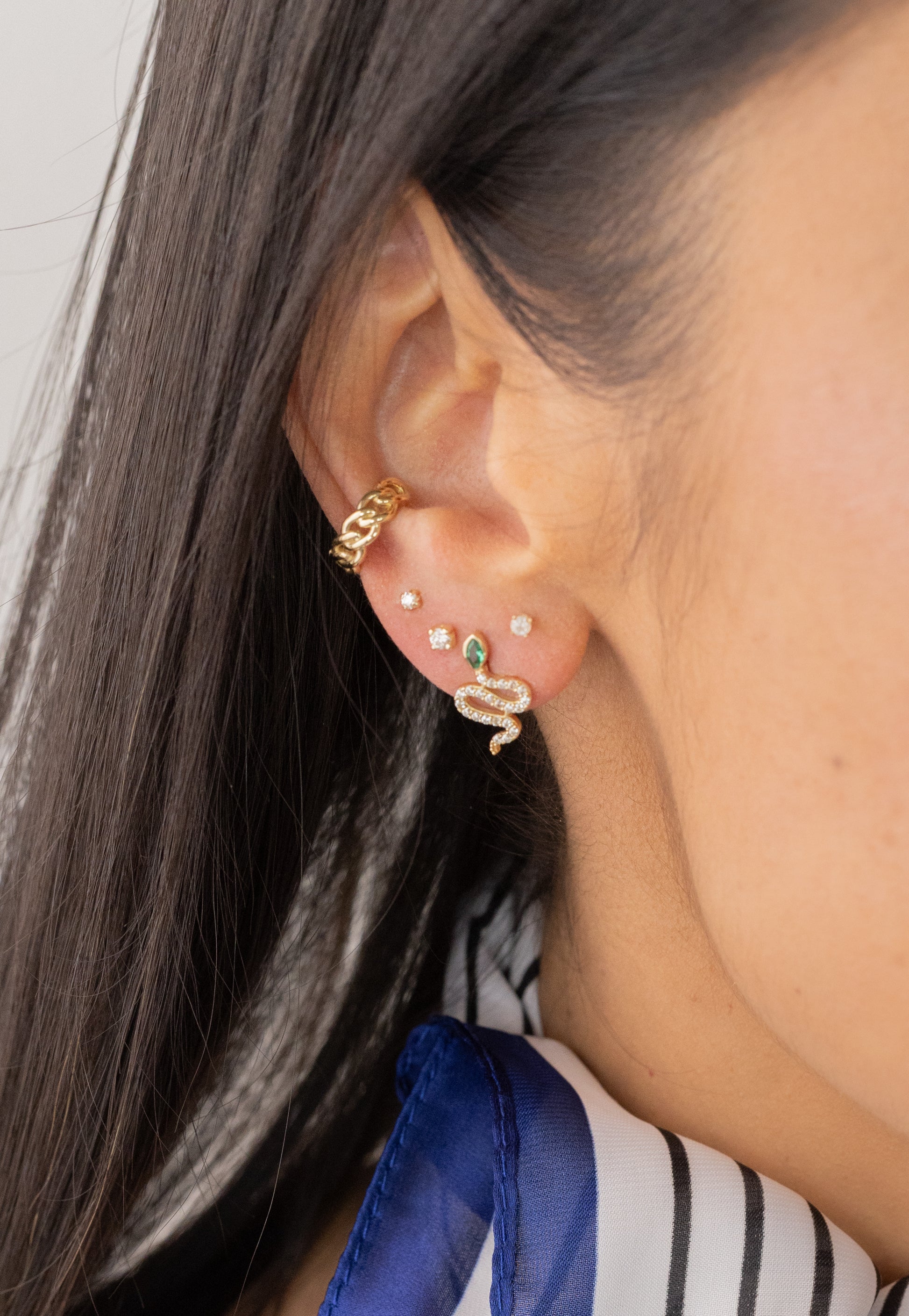 Stud Serpiente 14k