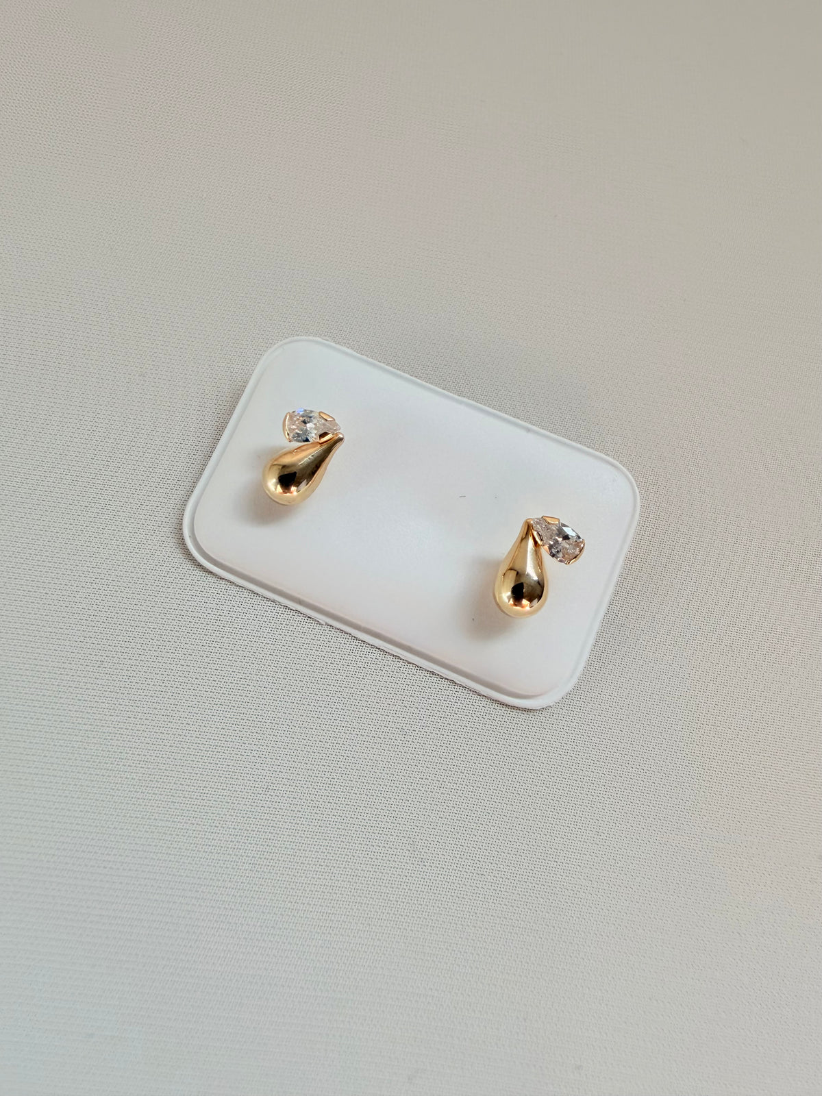 Aretes Gotas de Luz 14k
