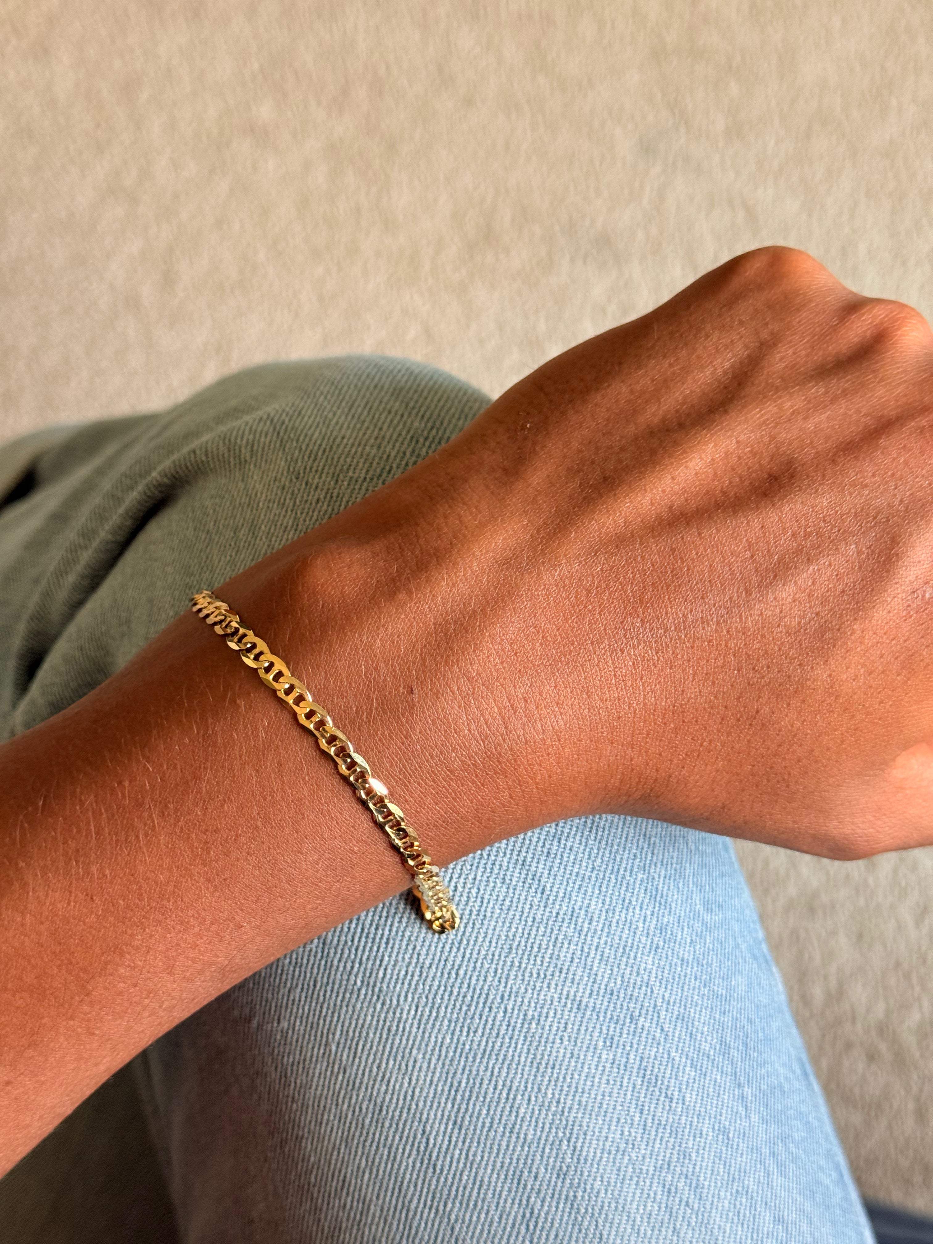 Fancy Marinera style bracelet 18k
