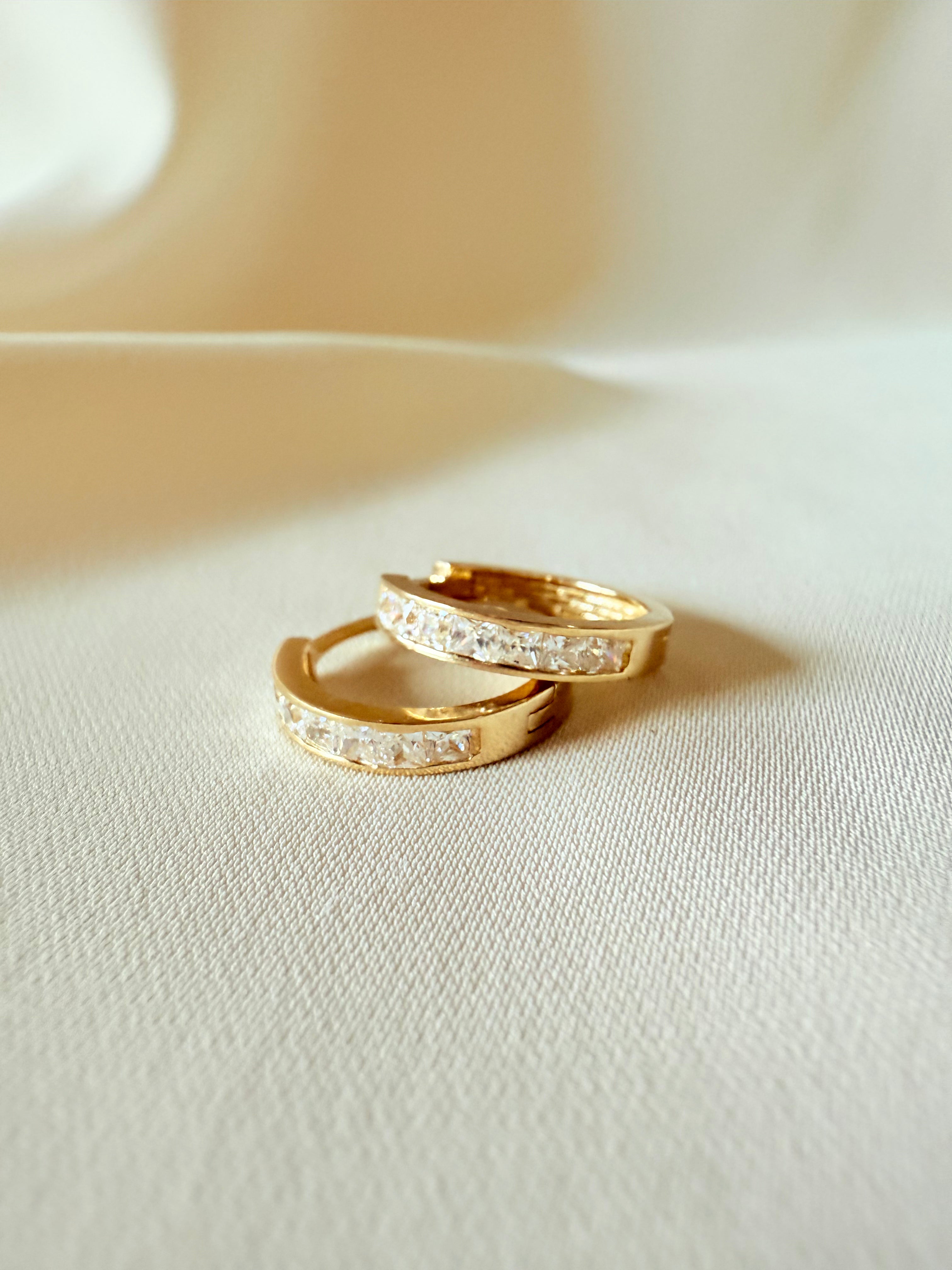 zirconia huggies 14k