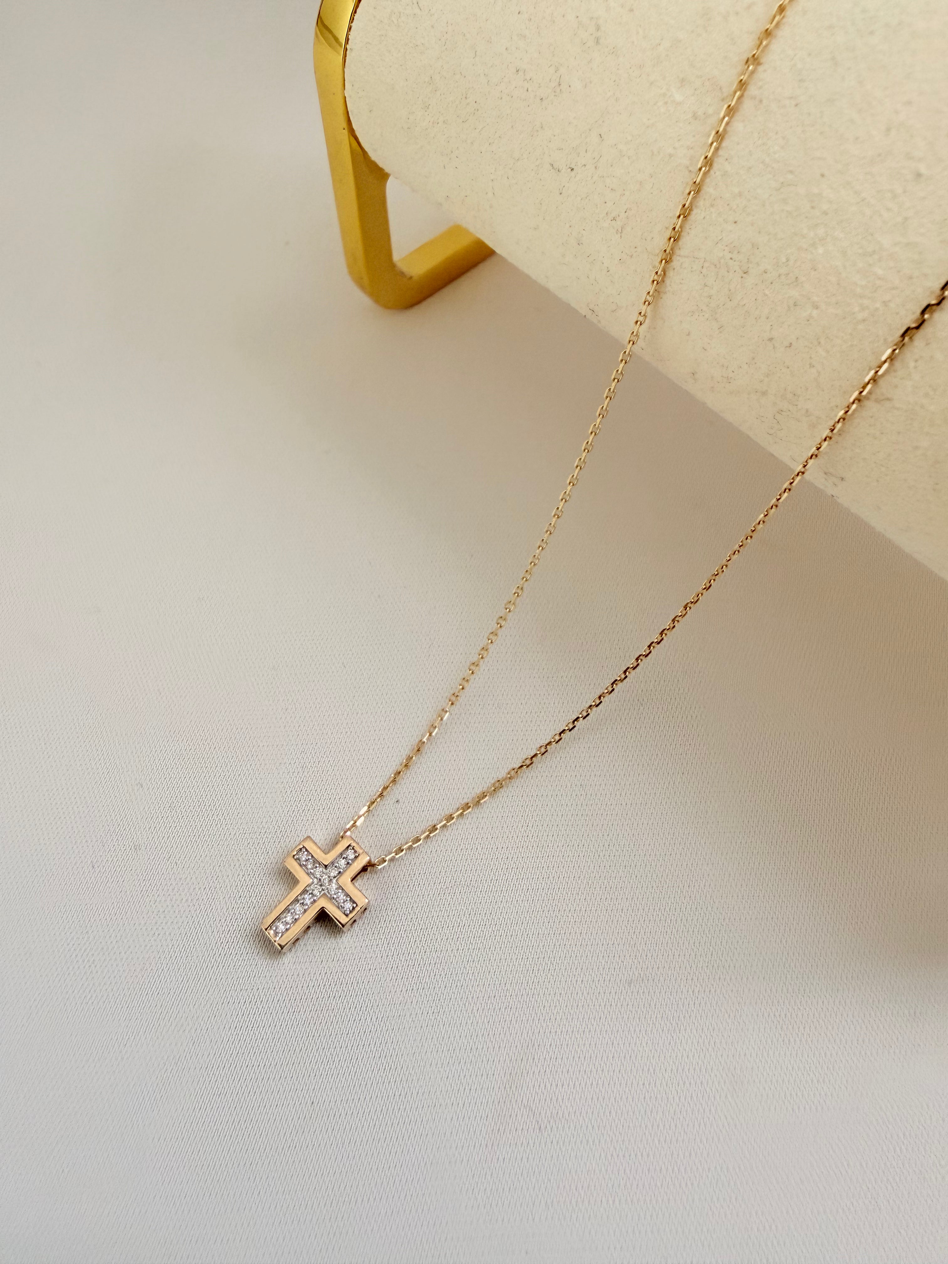 Cadena & Cruz Diamantes Naturales 14k