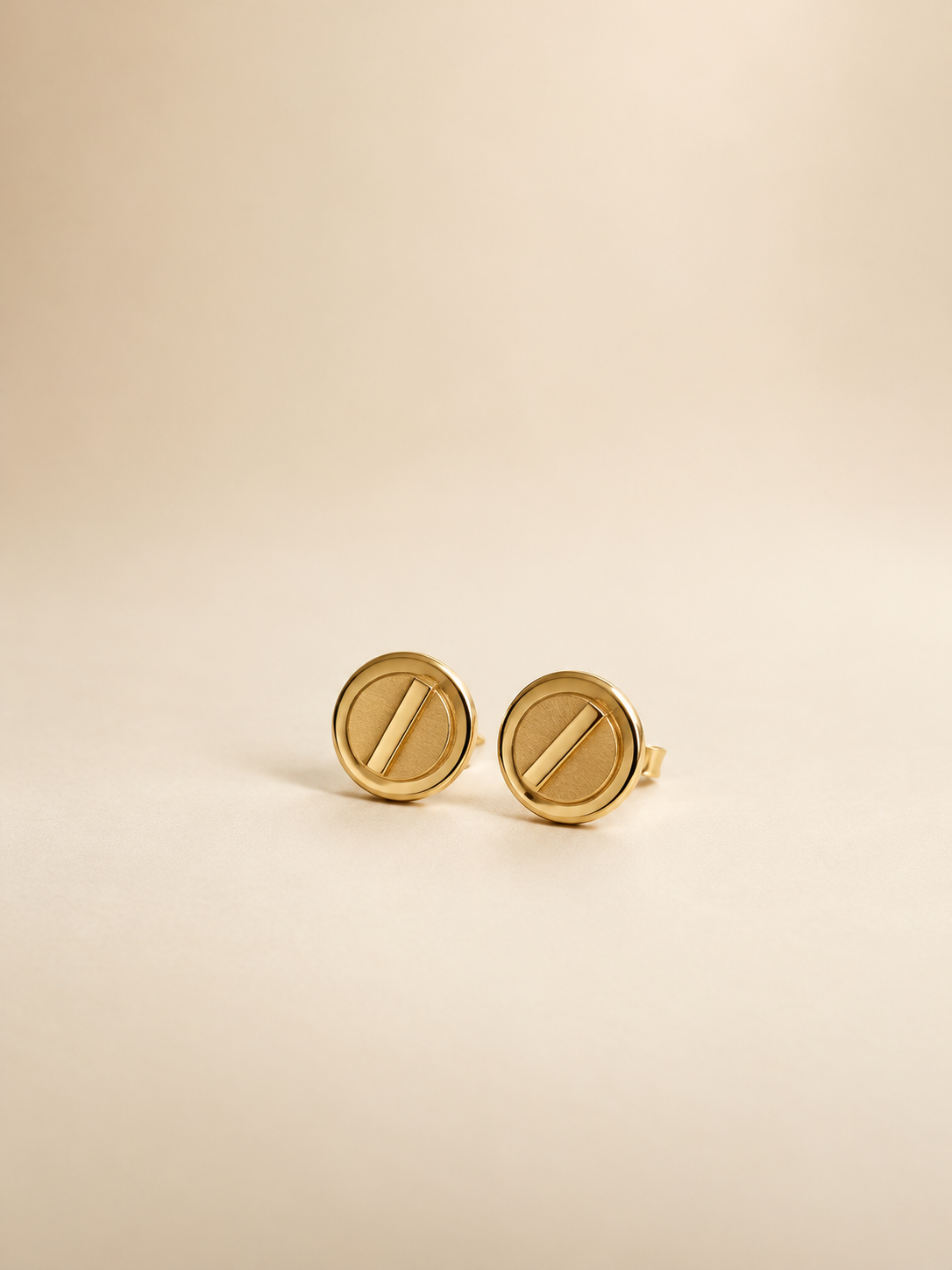 Paris Studs 14k