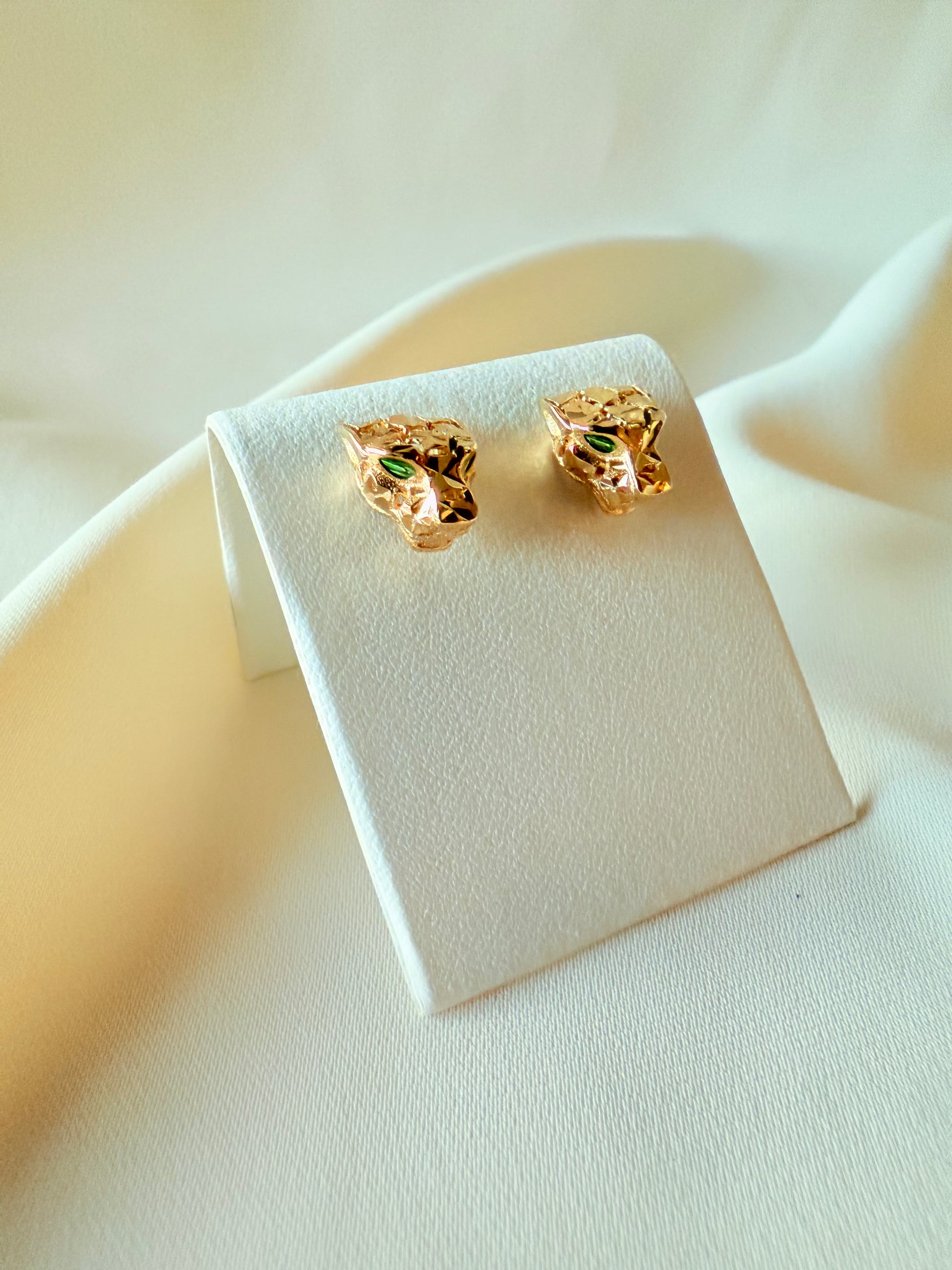 Gold Panther Stud 18k