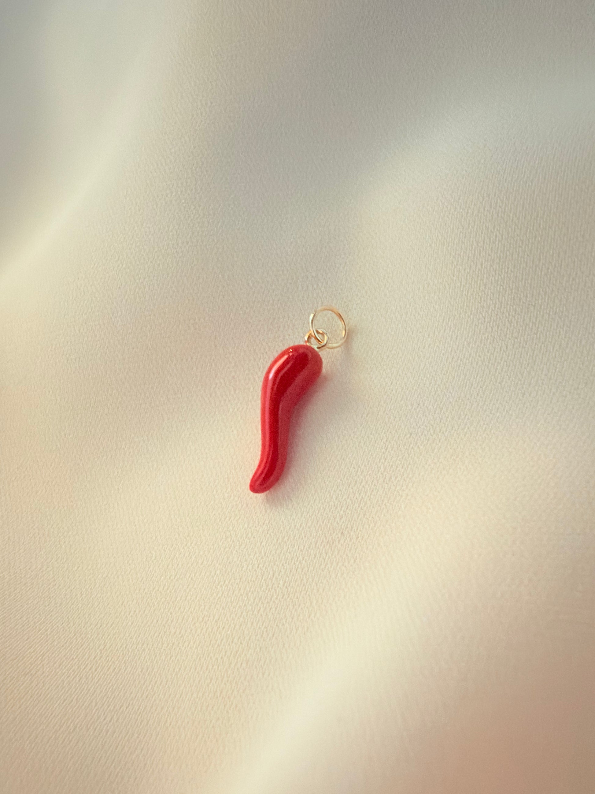 Cuerno Italiano 14K  Red