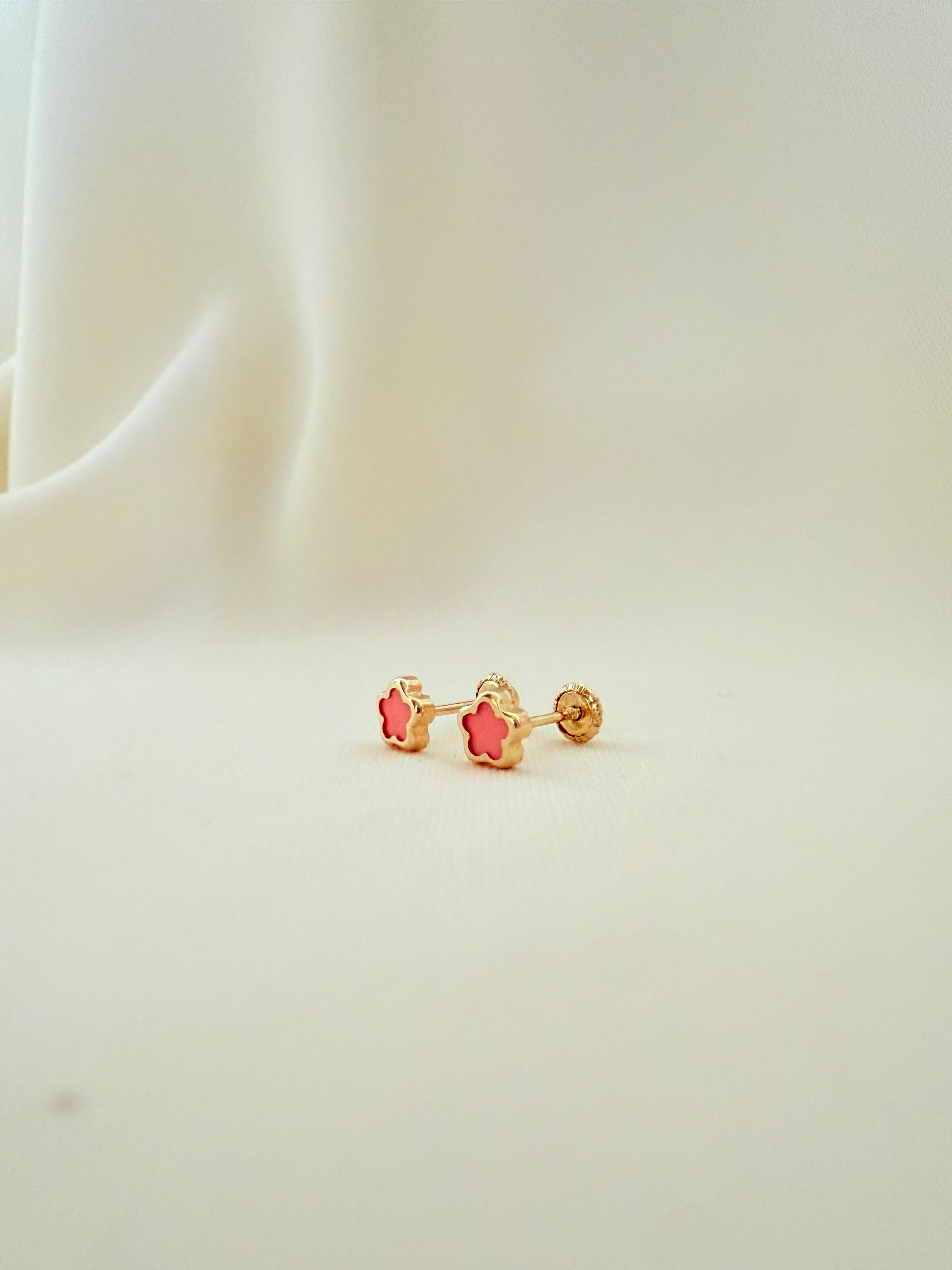Rosa Flower Stud 14k