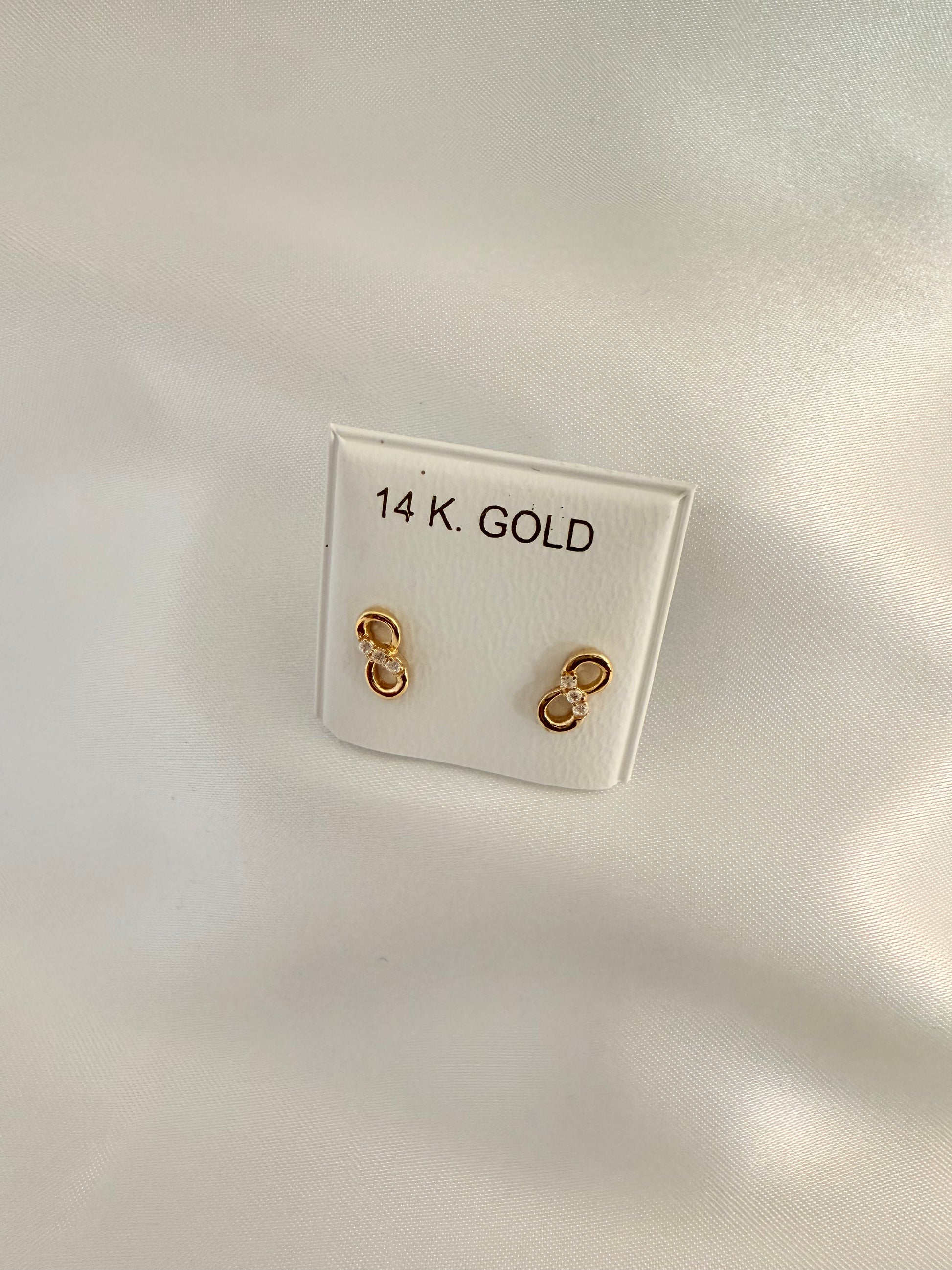 Infinity Stud 14K