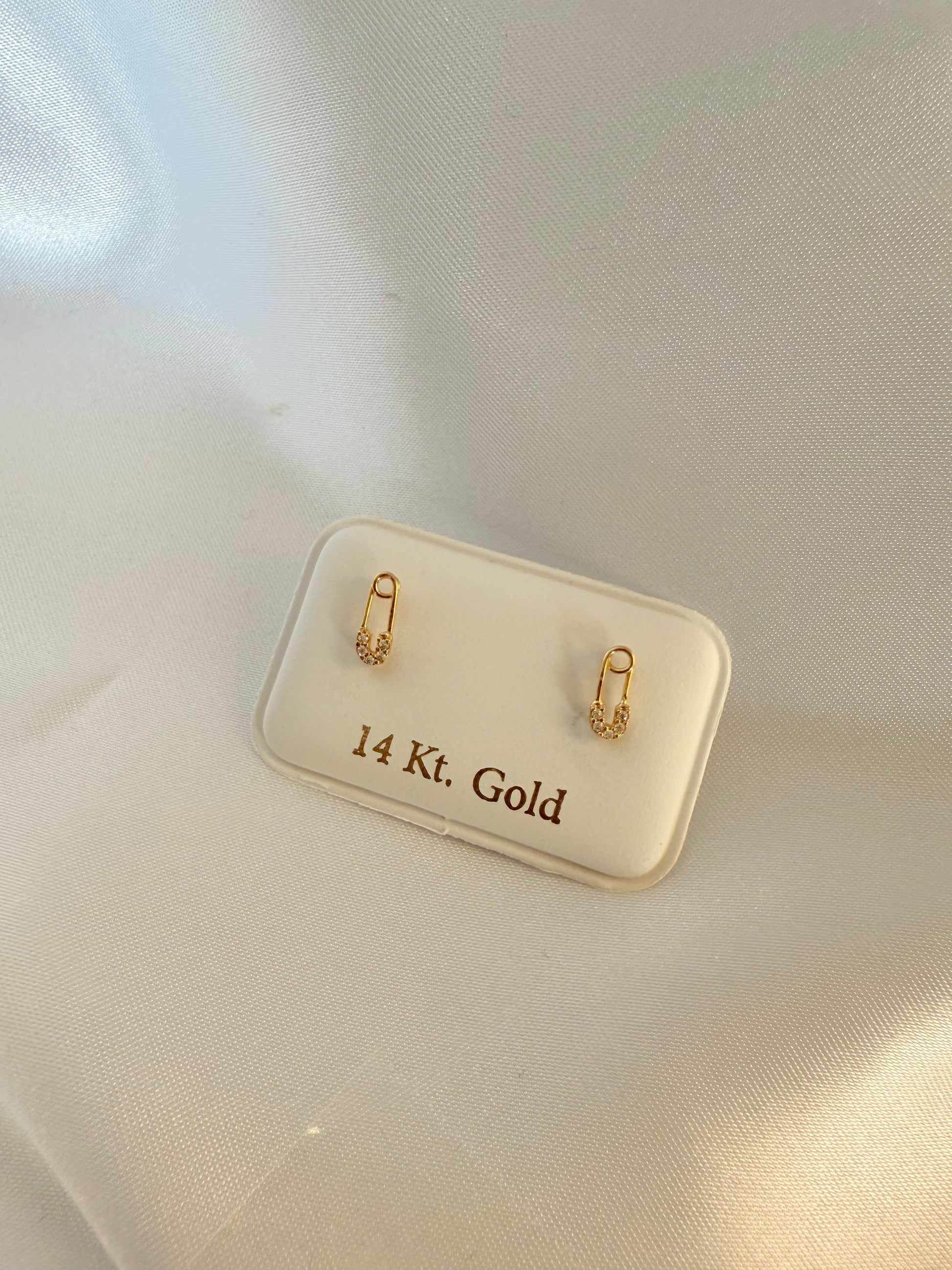 Zirconia Clip Stud 14K