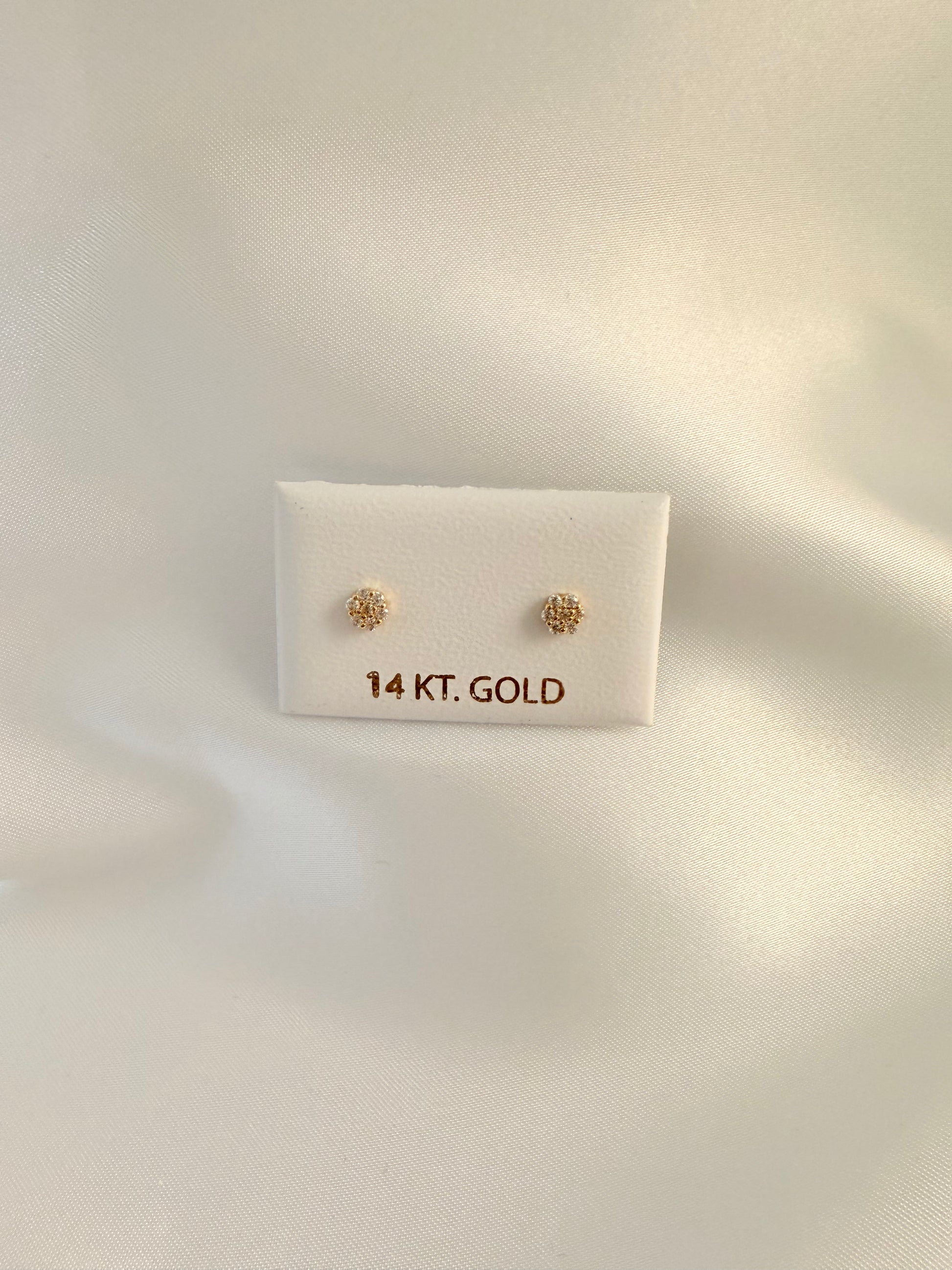 Mini zirconia Flower Stud 14K