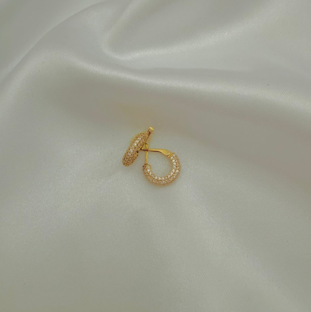 zirconia Huggies Emy 18k