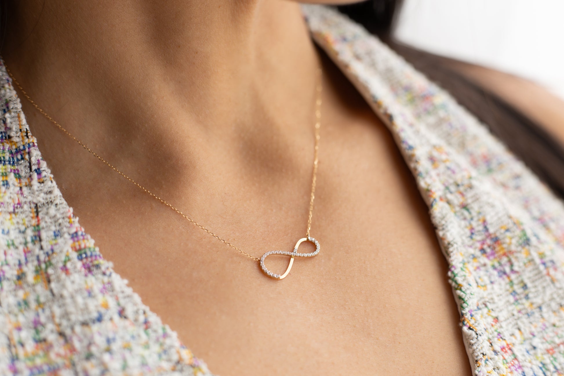 Necklace Infinite Special edition 18k