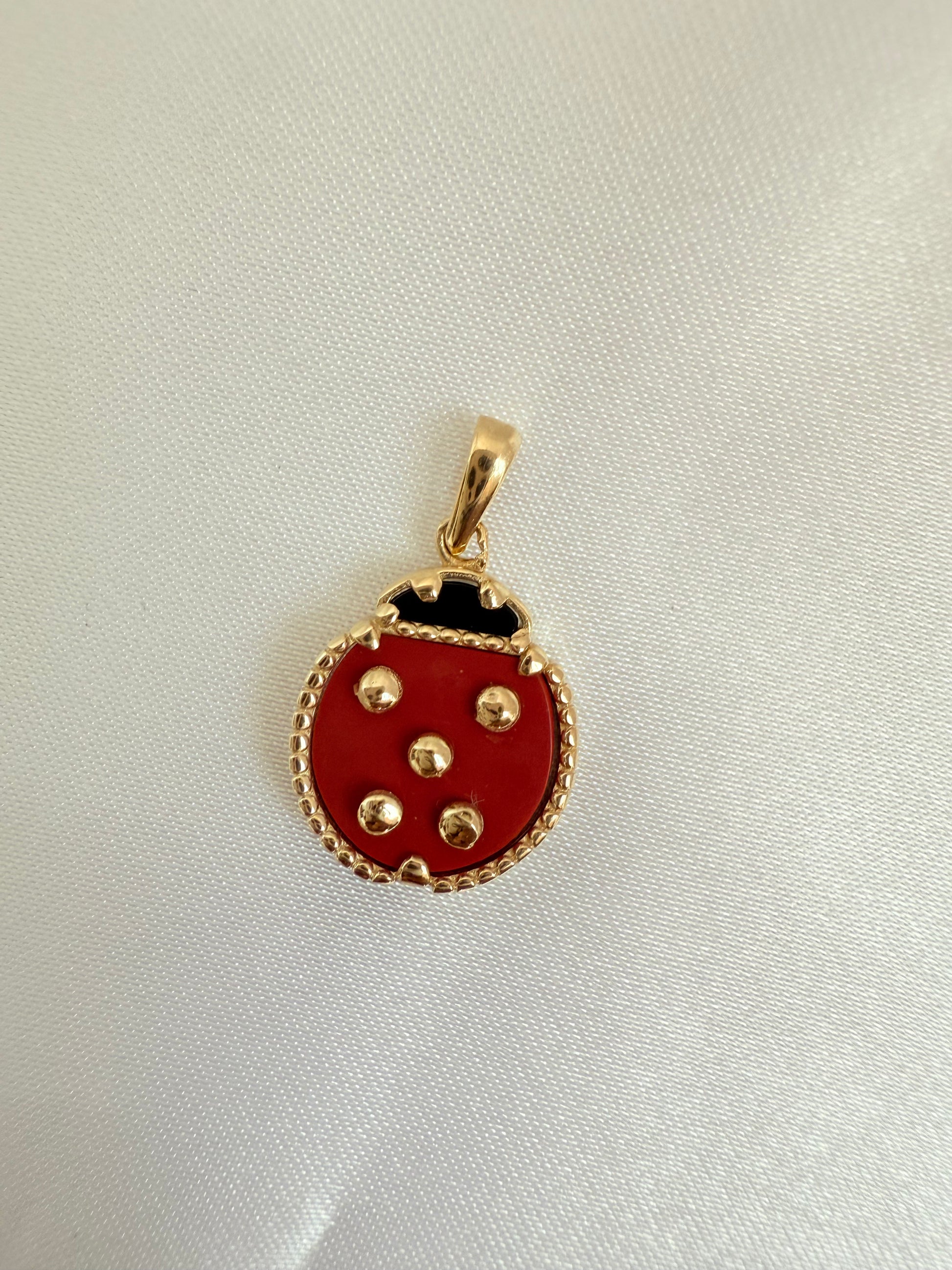 Ladybug pendant 14k