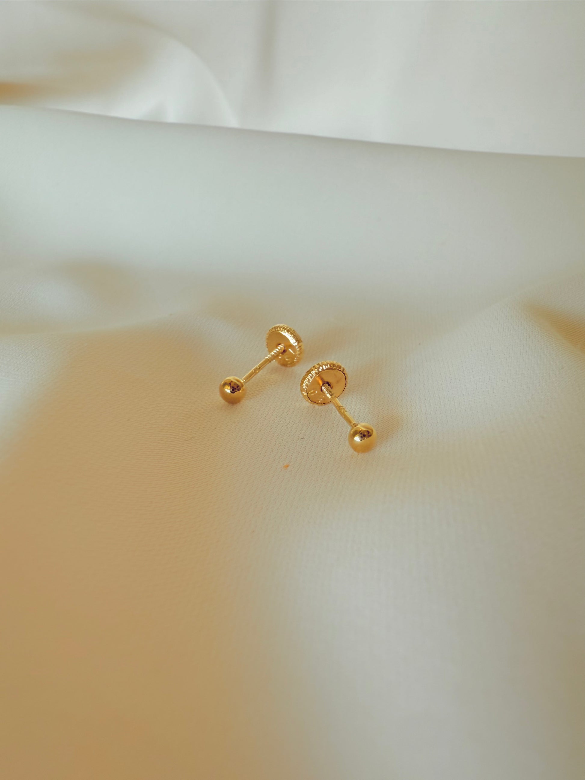 Mini Stud 18k