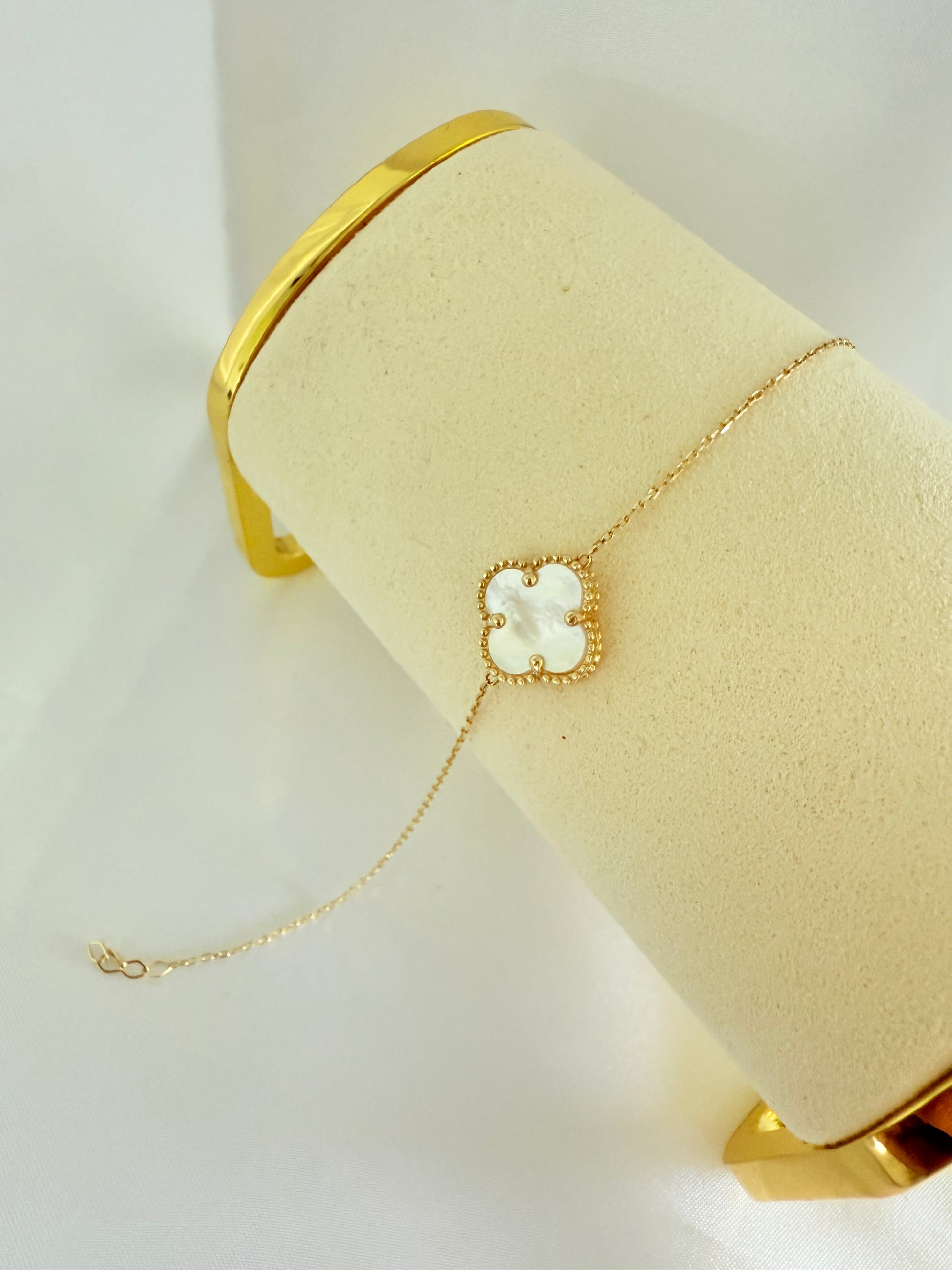 Nacar Flower Bracelet 14k