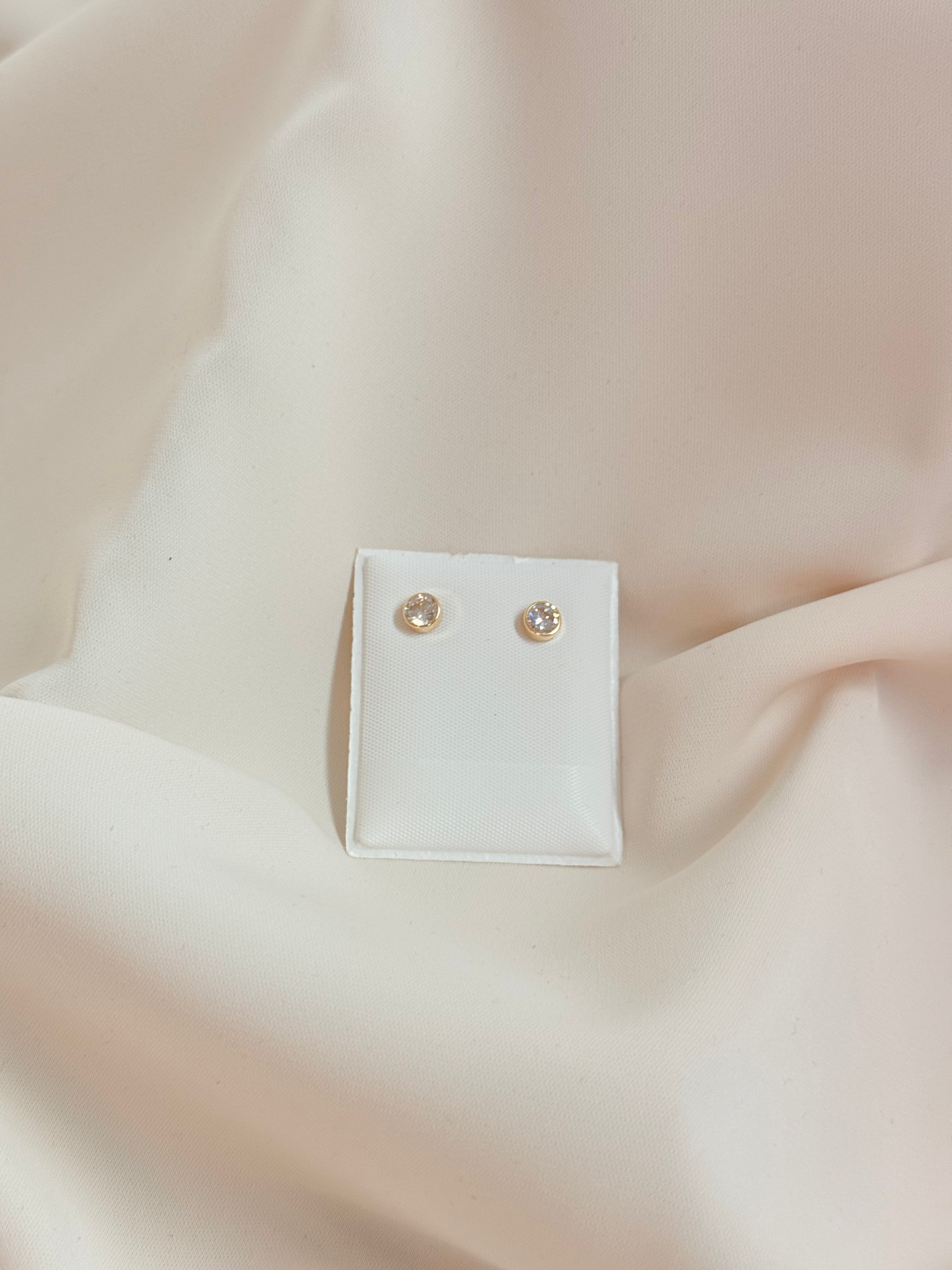Avigail Stud 18K