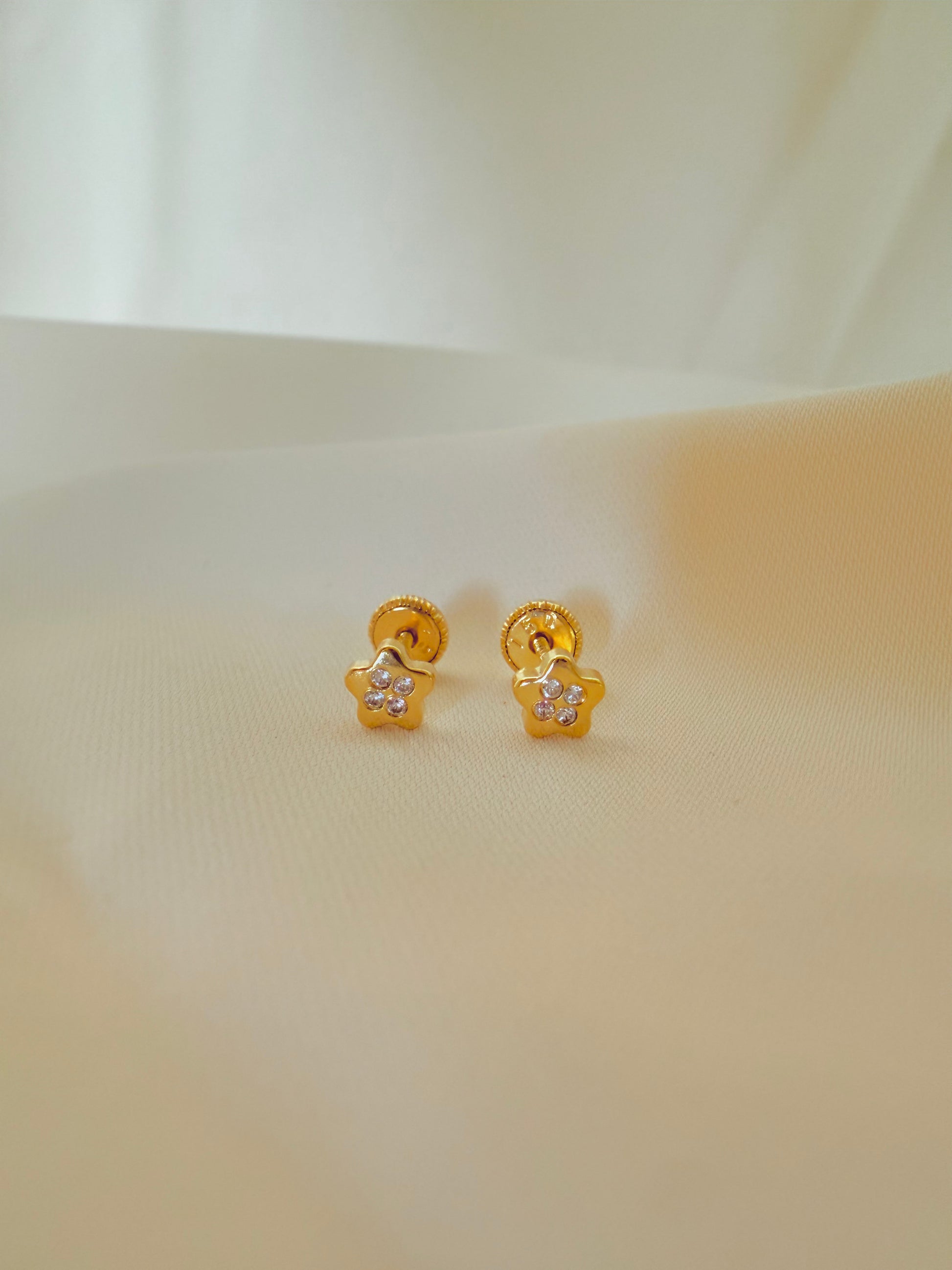 Star Zircons 18K