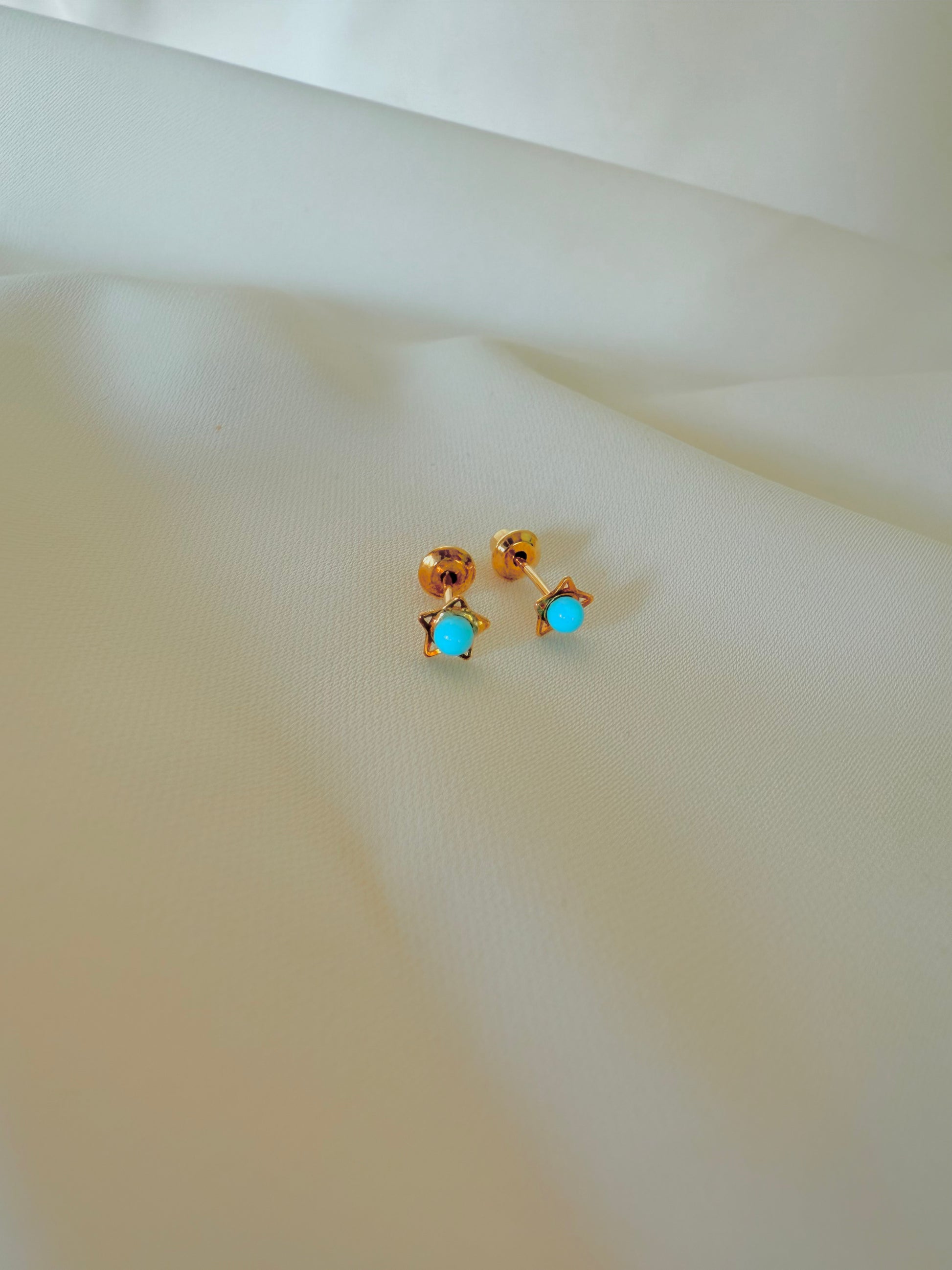 Turquoise Flower 18k
