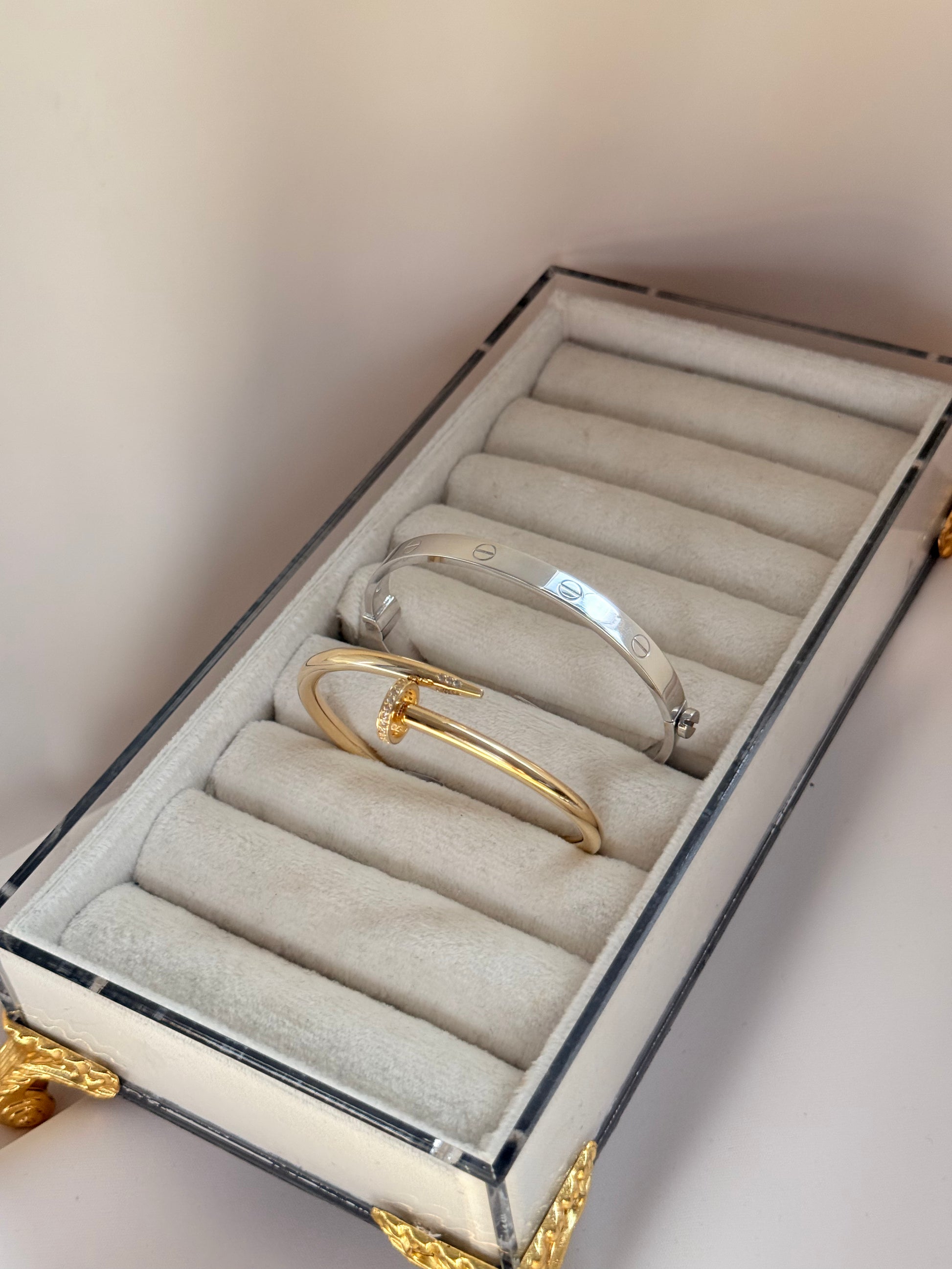 White C Love Bracelet 14k 18d