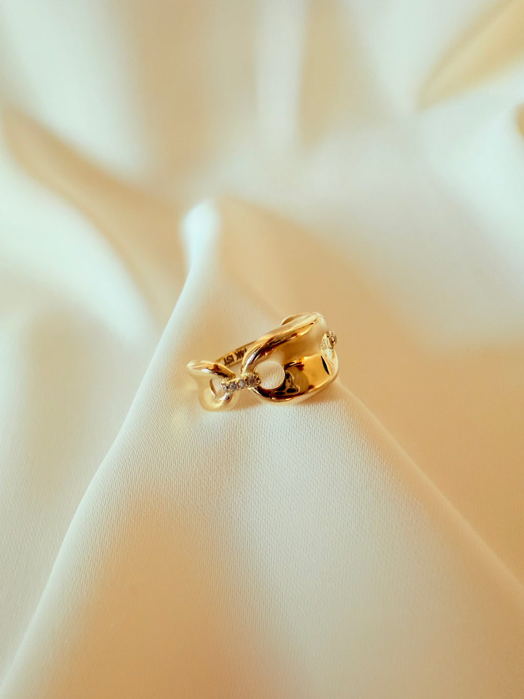 Aurora Ring Size 6/2 14k