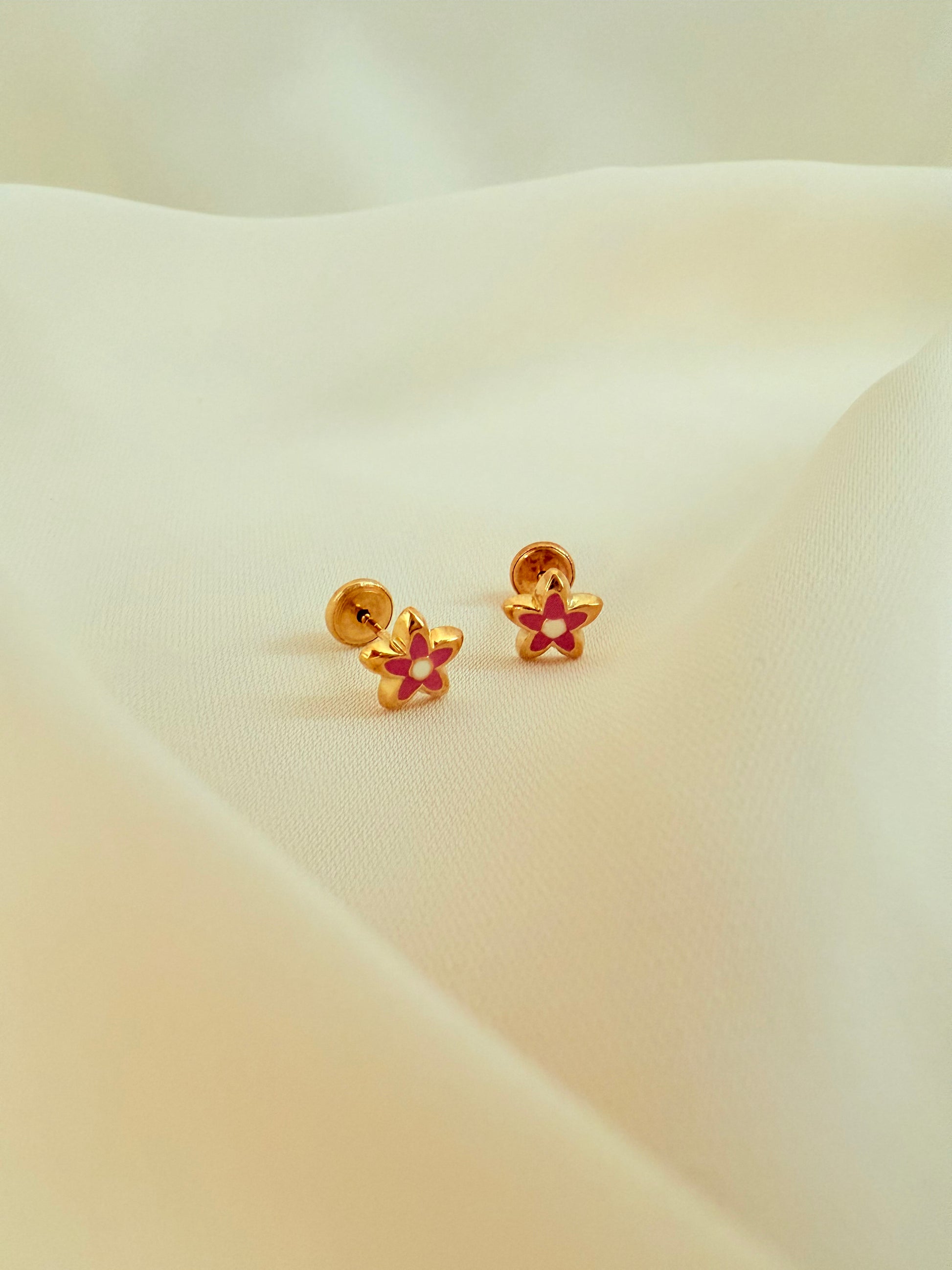 Enamelet Flower 18k