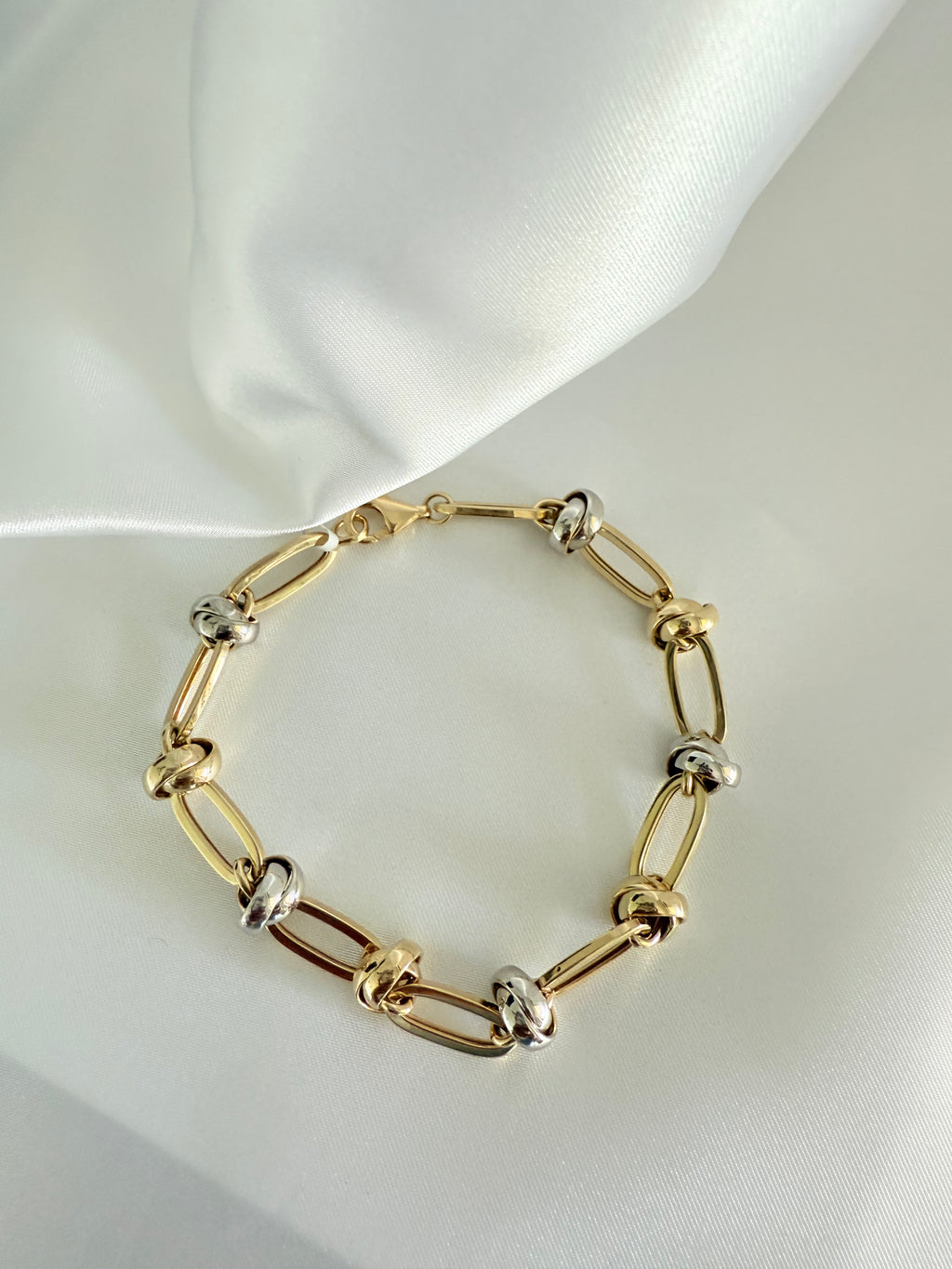 Marcia Bracelet 14k