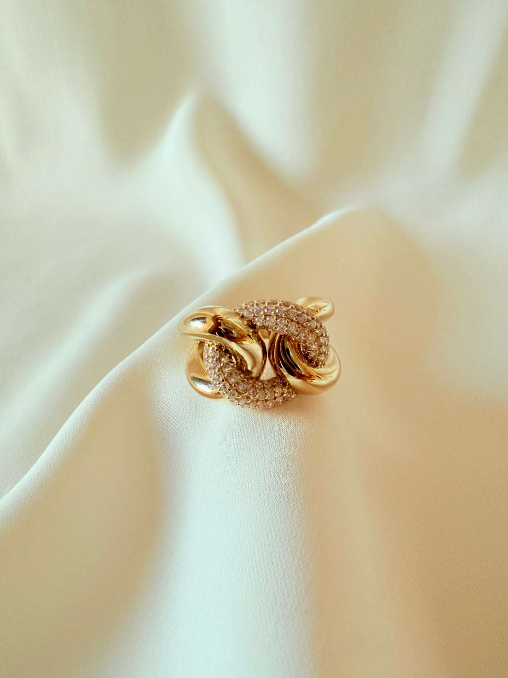 Monaco Ring Size 8/2 14K