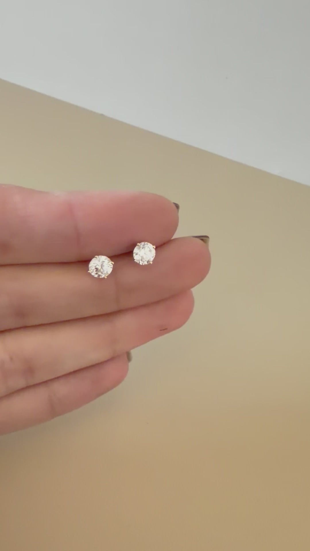 Diamond Lab Stud  14k
